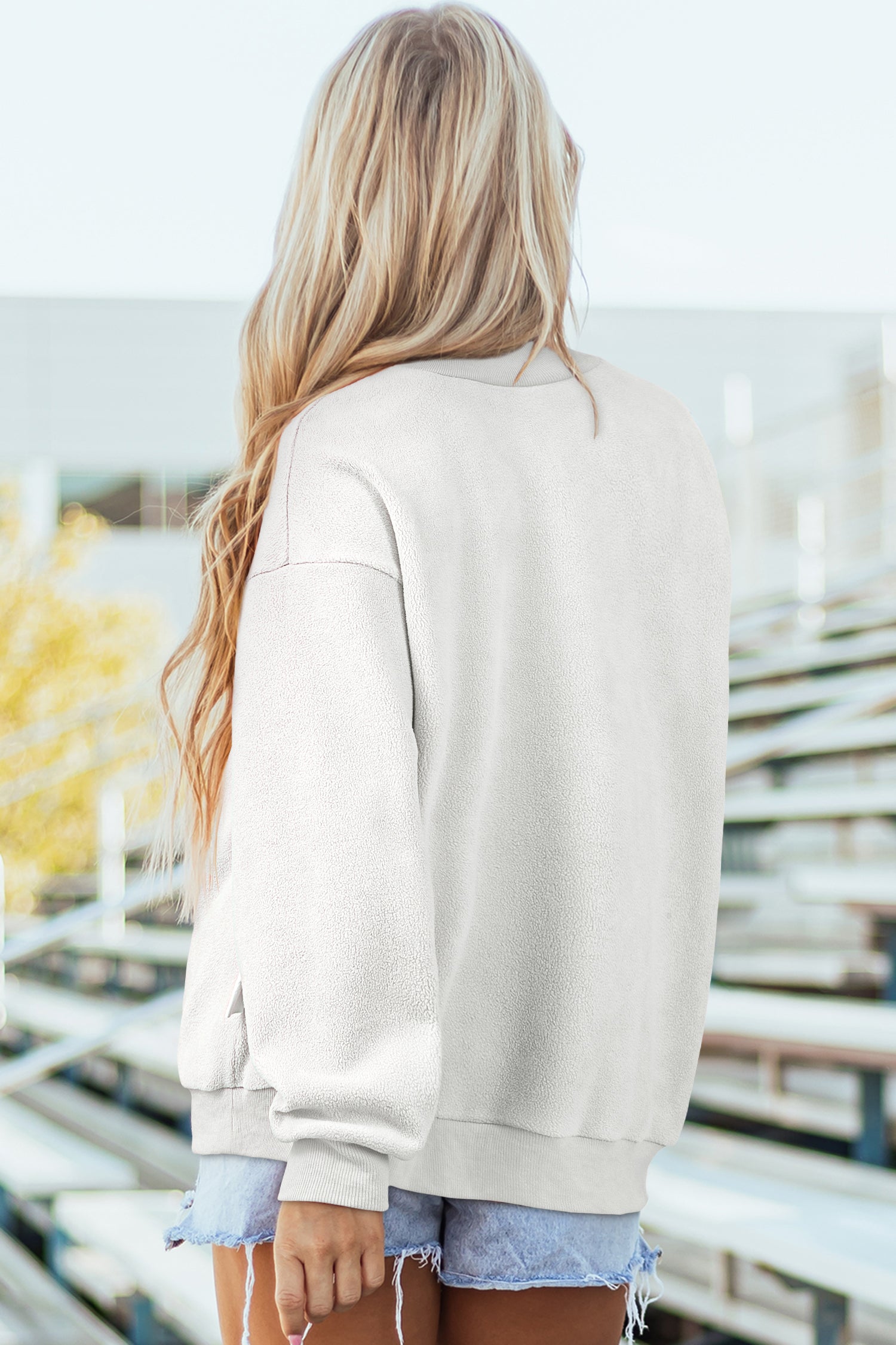 Oversize Sweatshirt Reversible Mock-Neck in White