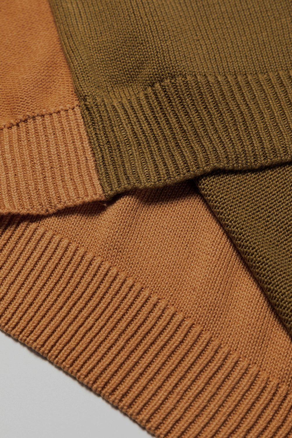 Colorblock Bishop Sleeve Ribbed Trim Sweater