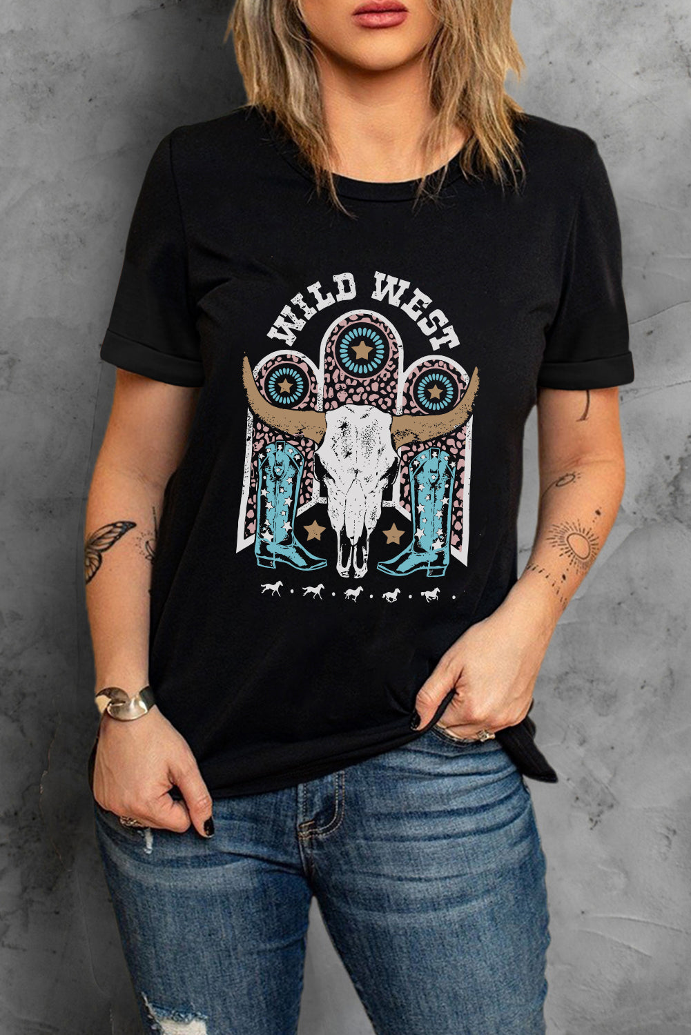 Women's T Shirt with WILD WEST Steer Skull Graphic-Print