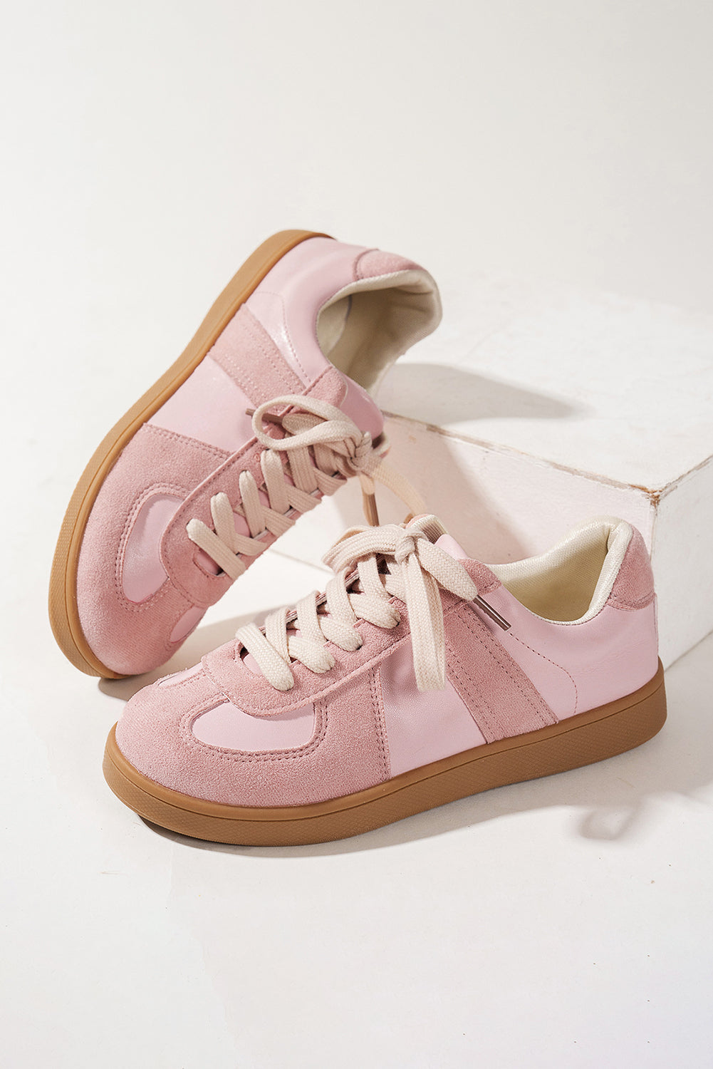 Faux Two Tone Suede Leather Patched Lace-up Sneakers