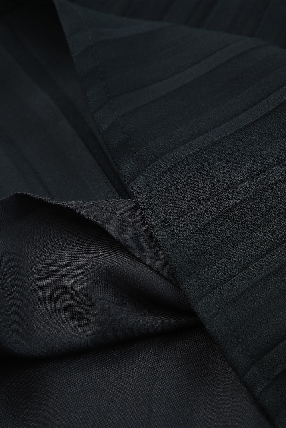 Women's Shorts with Drawcord Waist Flowy Pleat-Detail