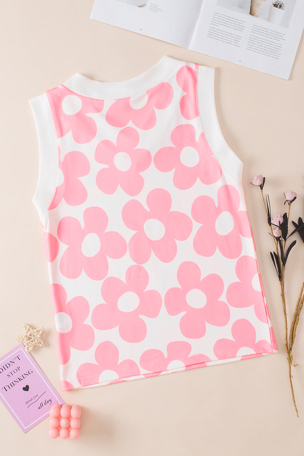 Women's Tank Top Featuring V Neck Cute Flower Knitted