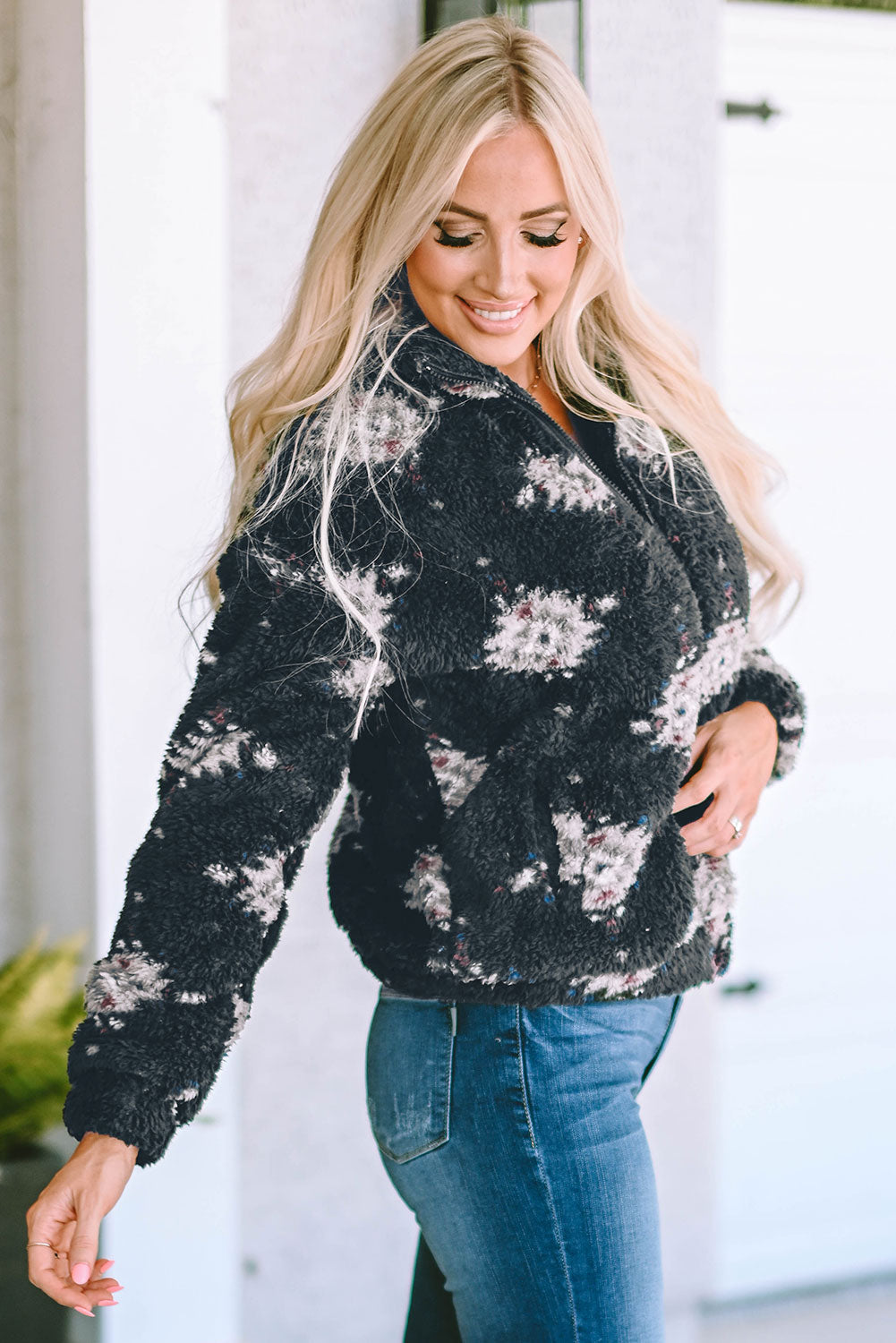 Women's Jacket Featuring Collared Sherpa Aztec Zipper