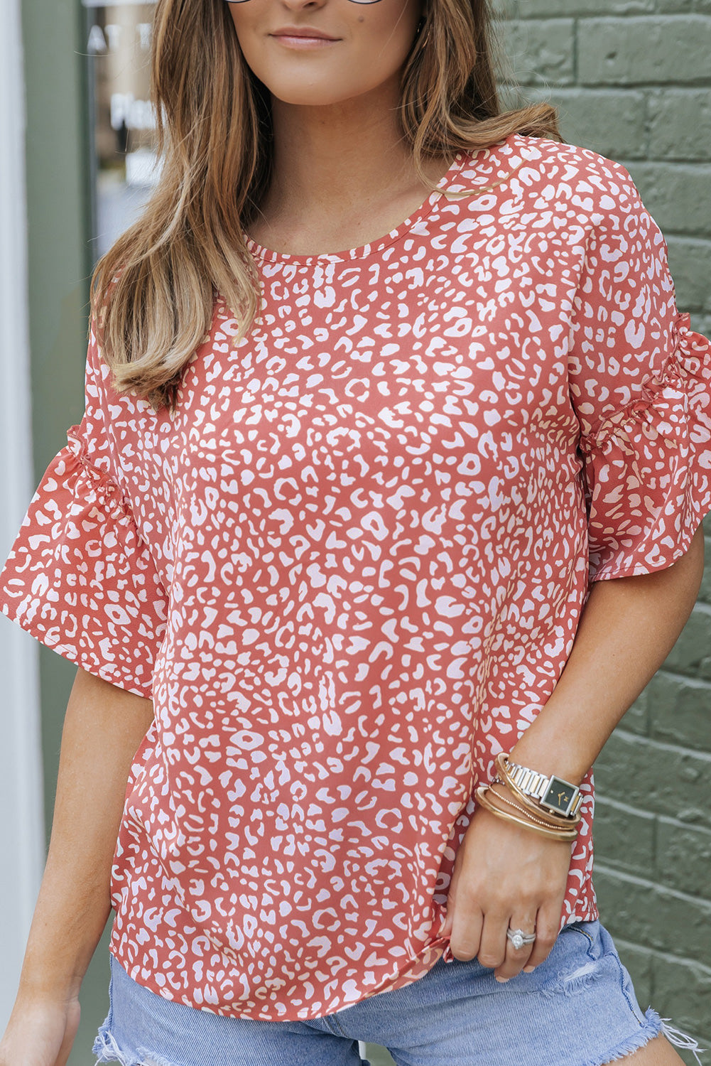 Women's T-shirt Featuring Leopard-Print Ruffle-Trimmed Sleeve