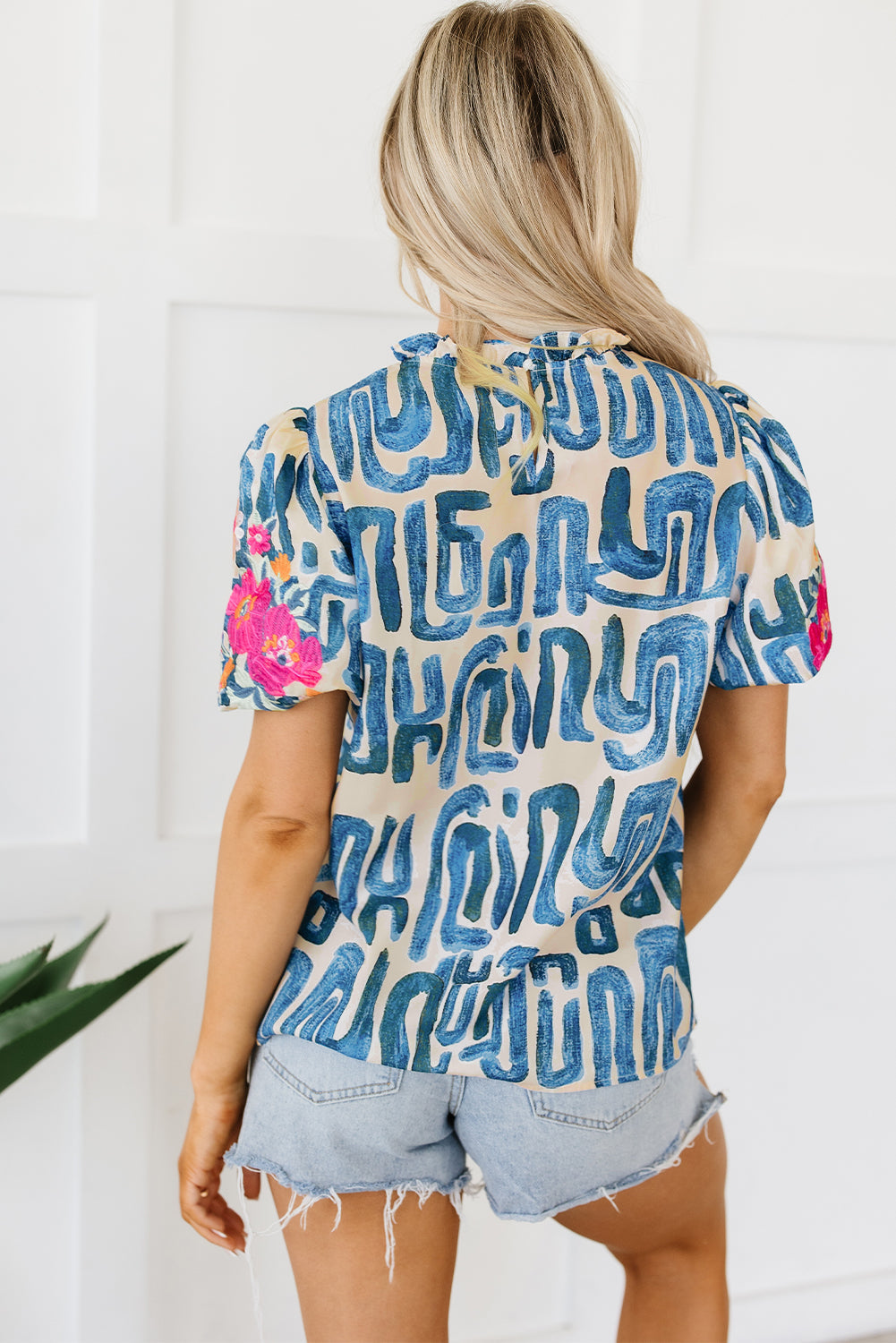 Women's Top with Frill-Trimmed Neck Printed