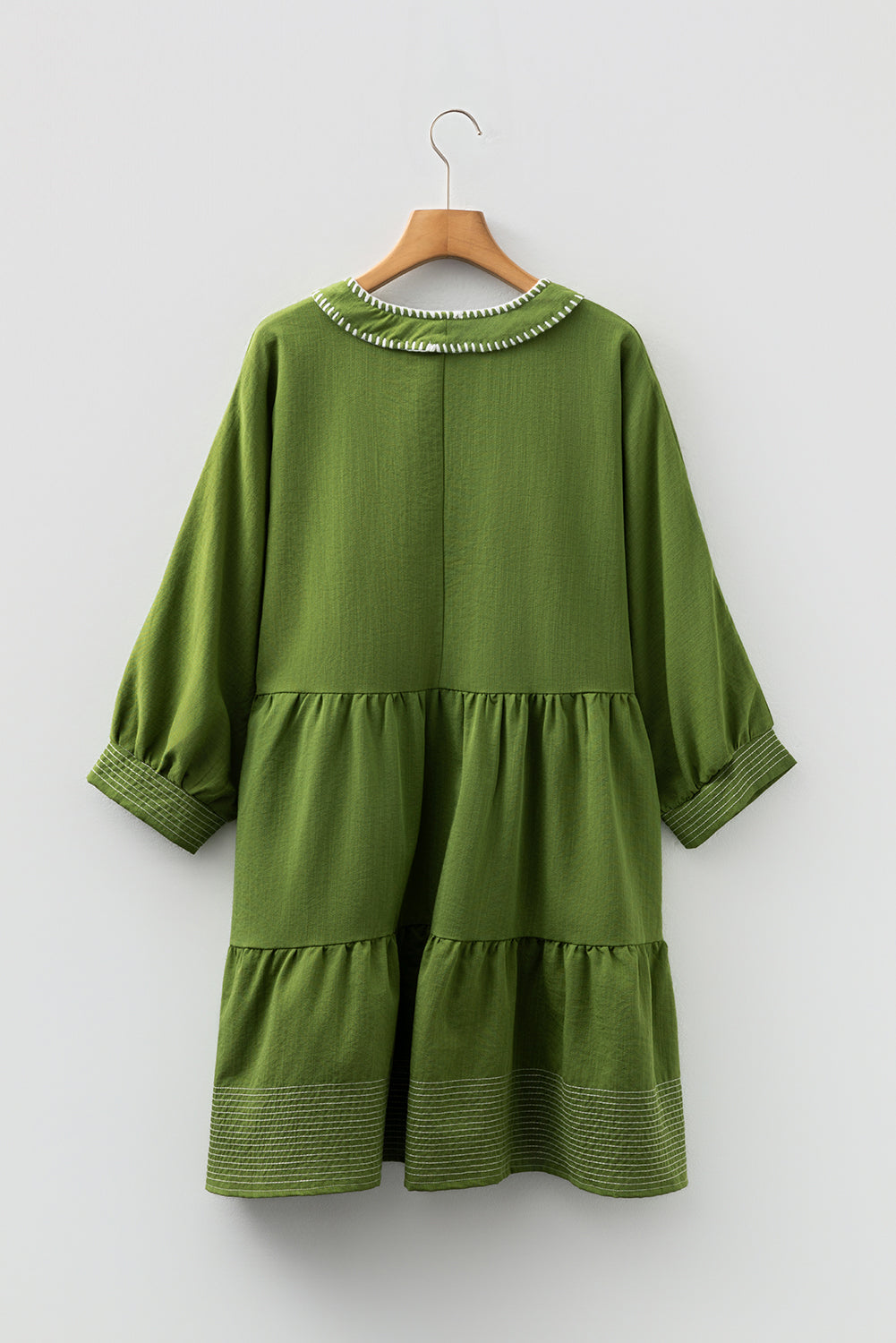 Contrast Stitched V-Neck 3/4 Sleeve Tiered Mini Dress