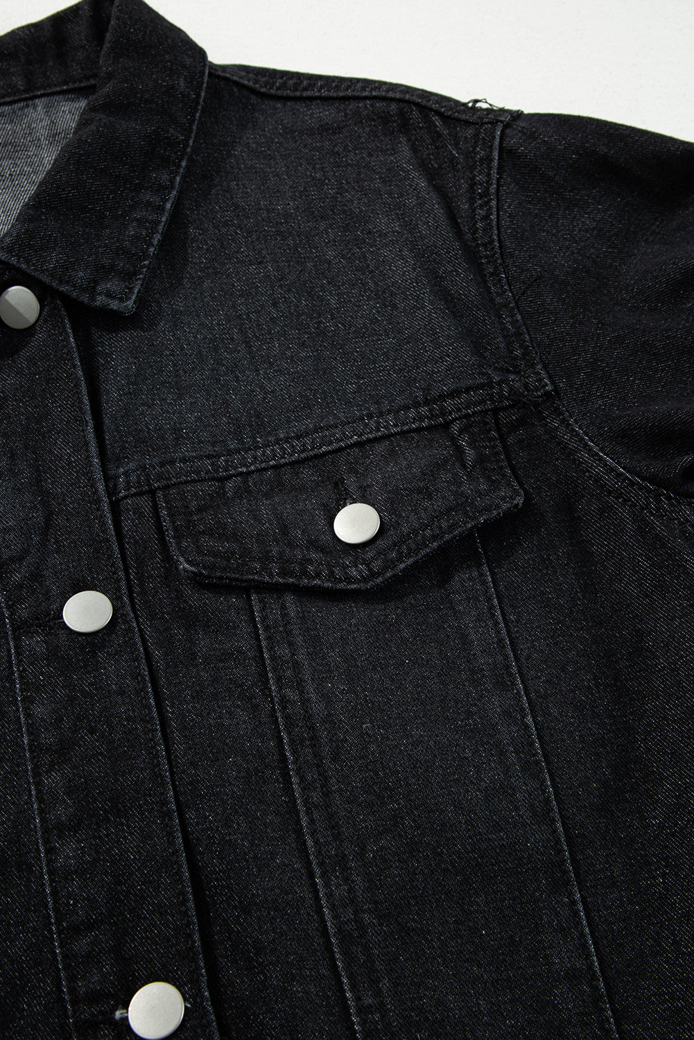 Ruffled Raw Edge Short-Sleeved Denim Jacket in Black