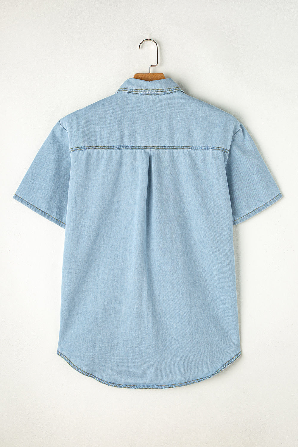 Women's Shirt with Rounded Hem Flap Pockets