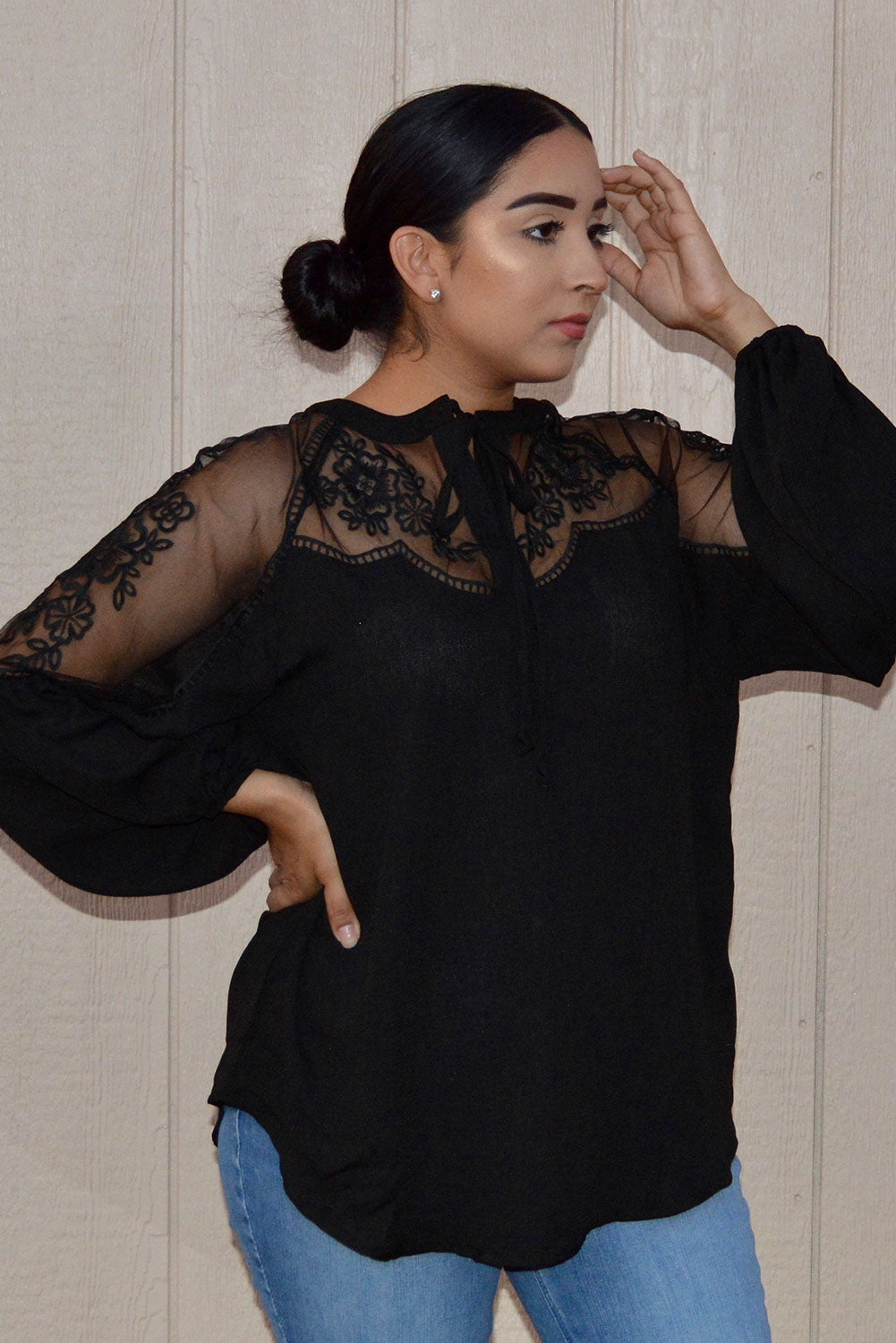 Blouse for Women Chic Black Formal Invitation Lace-Trimmed
