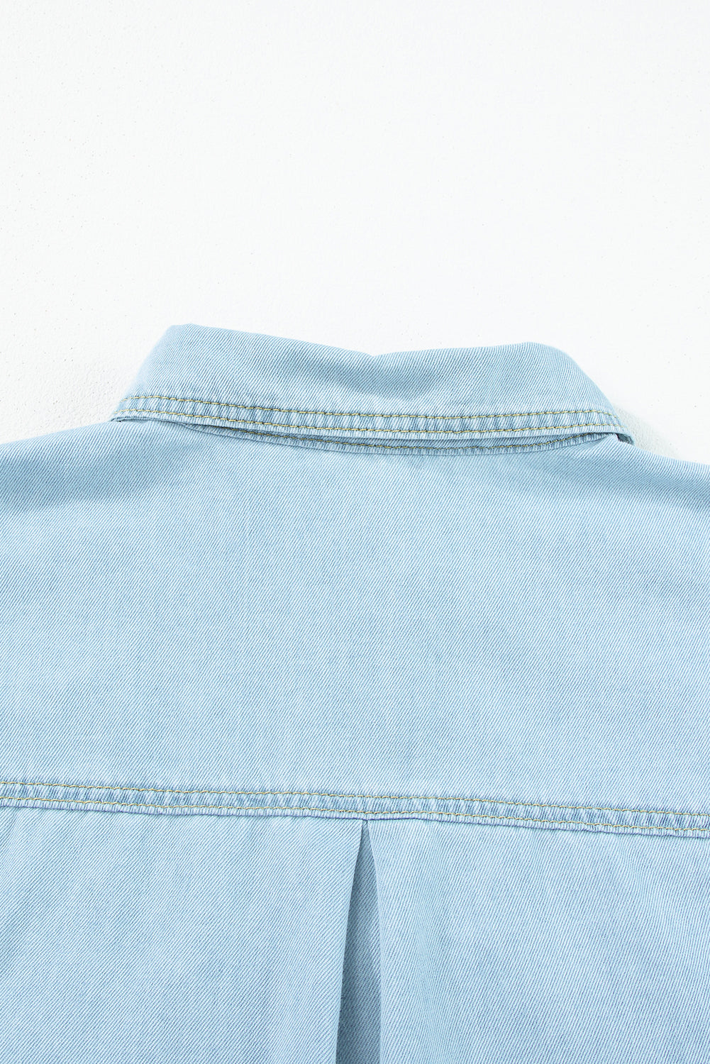 Women's Shirt with Rounded Hem Flap Pockets