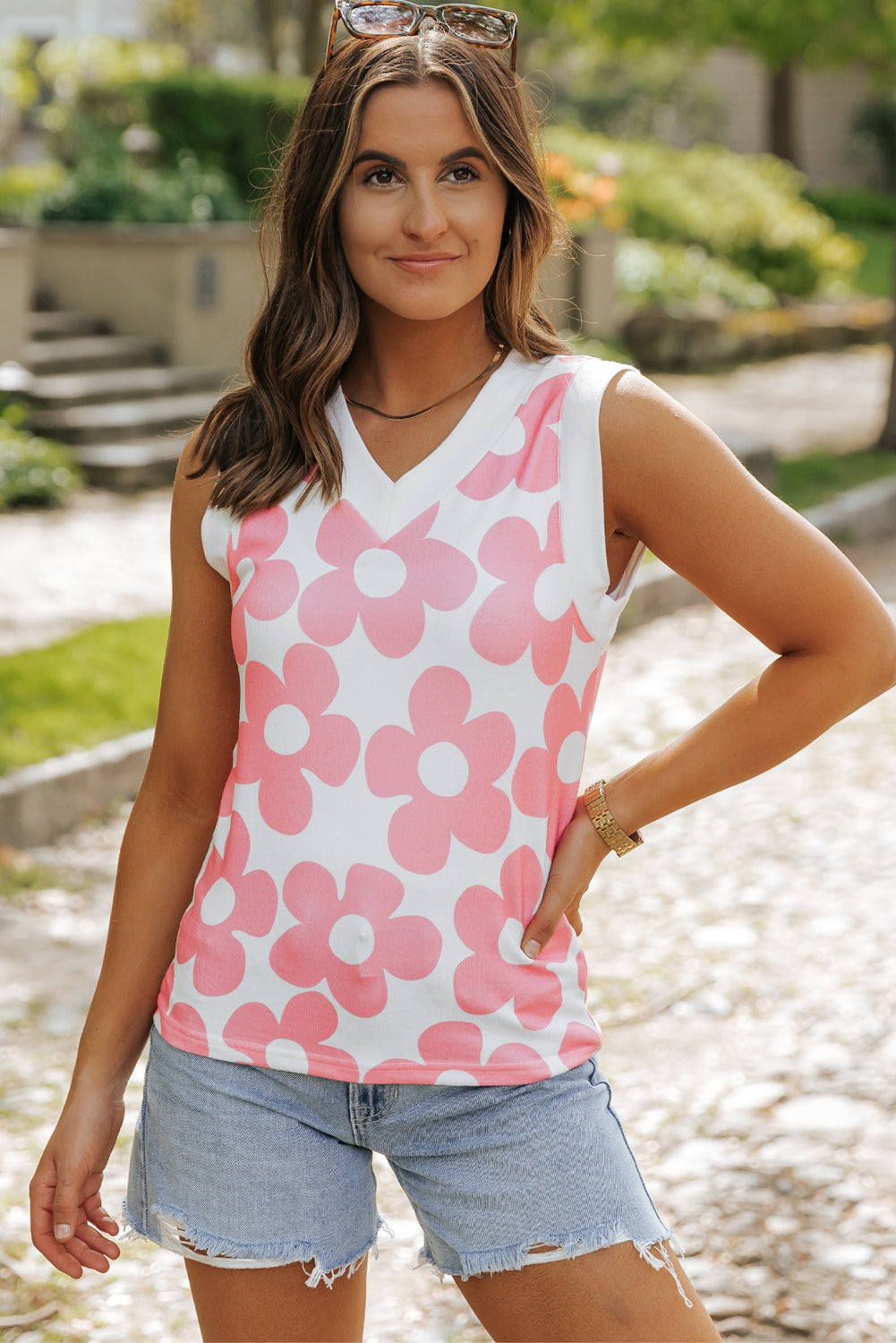 Women's Tank Top Featuring V Neck Cute Flower Knitted