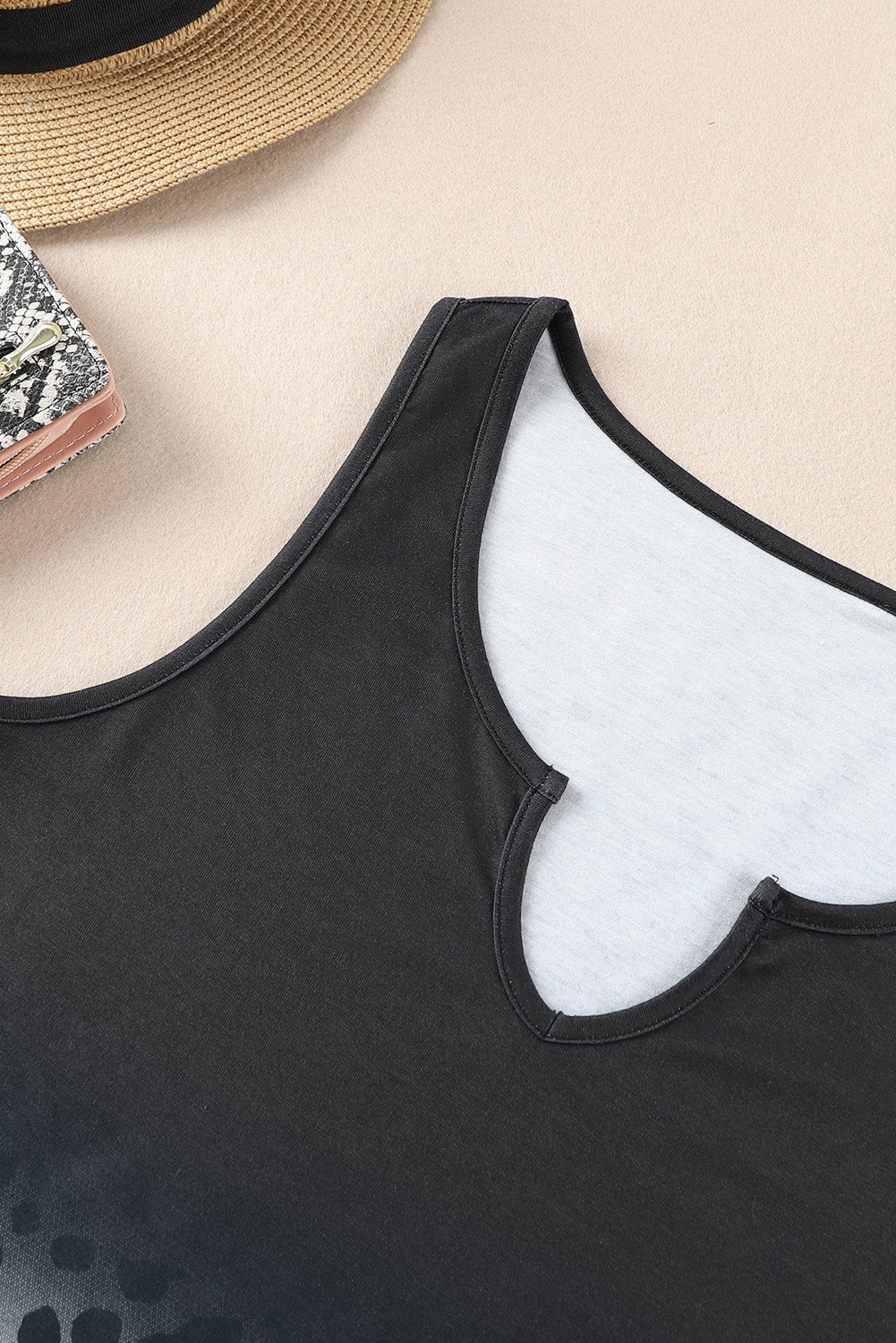 Women's Tank Top with Gradient Split Neck