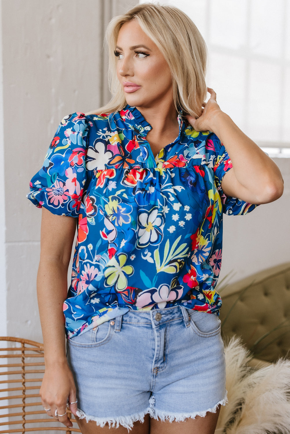 Flower Print Collared V-Neck Puff Short-Sleeved Loose Blouse