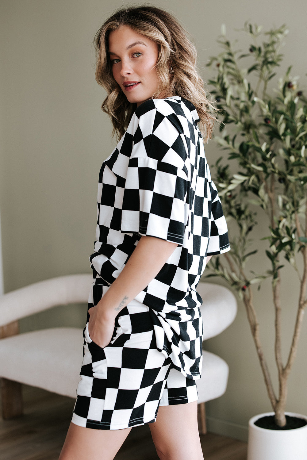 Print V-Neck Checkerboard V-Neck Loose Tee and Shorts Lounge Set