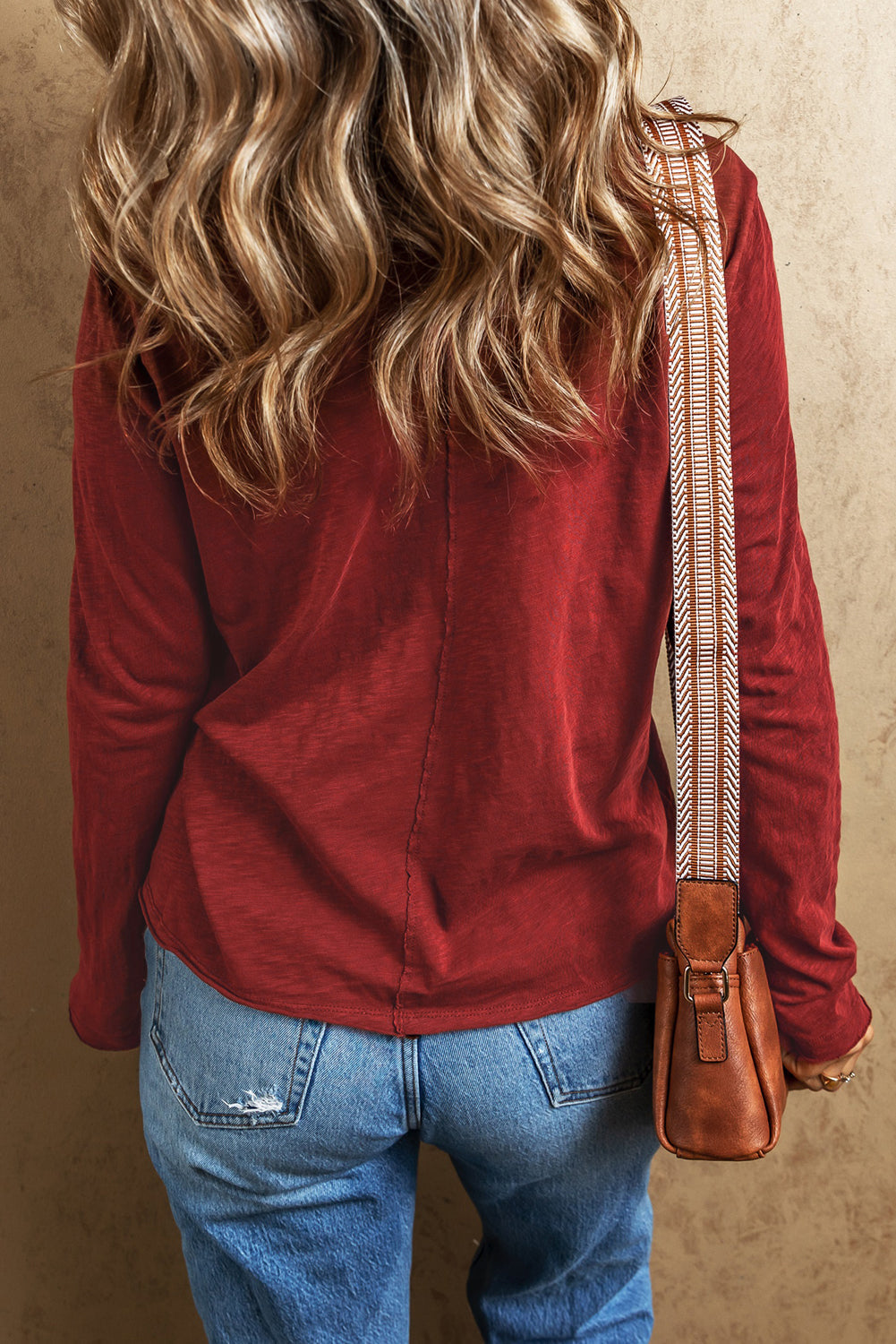 Women's V Neck Center Seam Long-Sleeve Tee