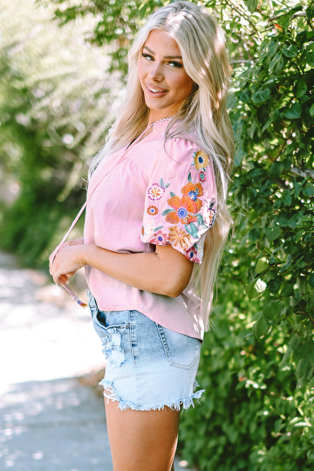 Women's Blouse Featuring Balloon Sleeve Split Neck