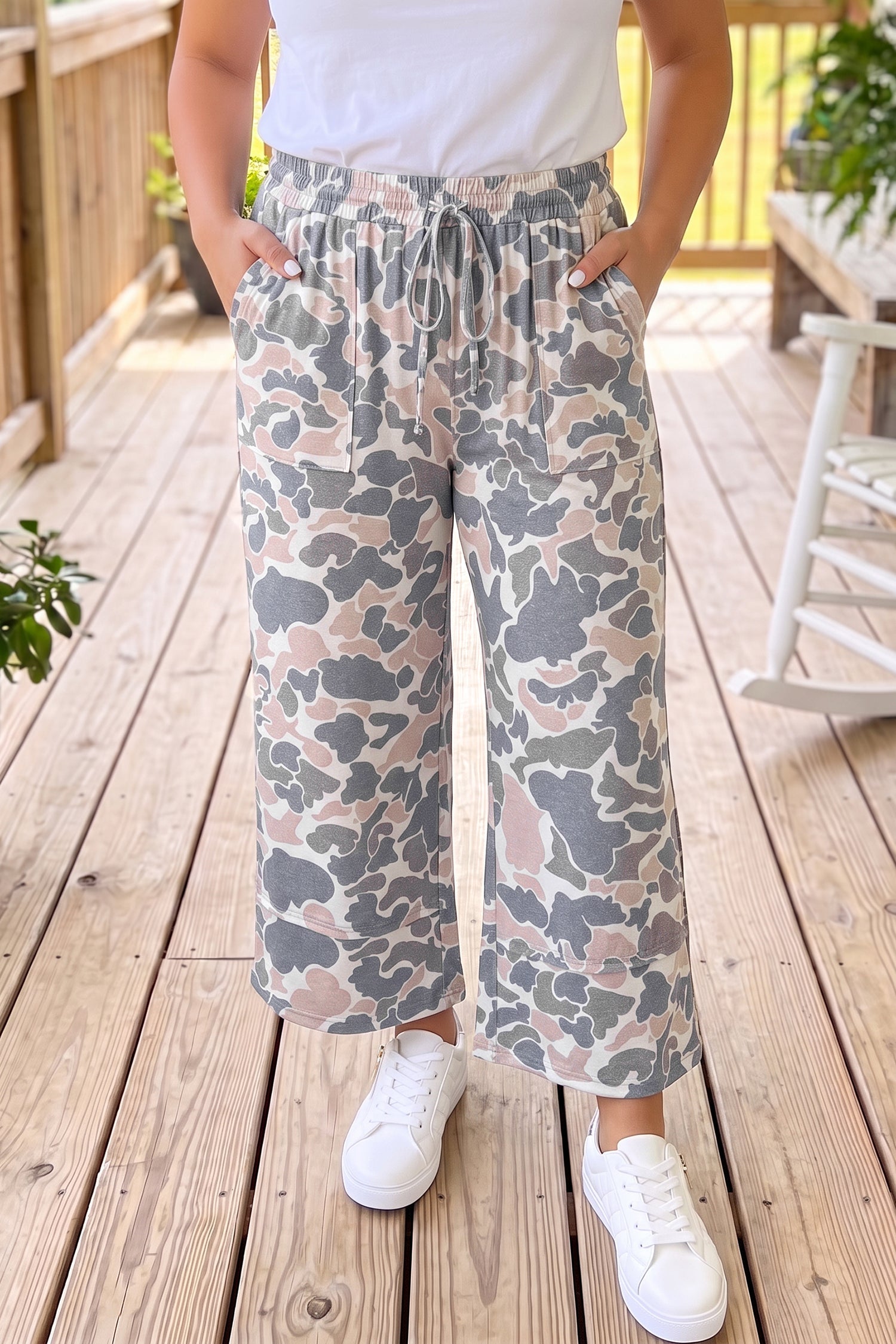 Ankle-Length Camouflage Print Plus Size Pants in Khaki