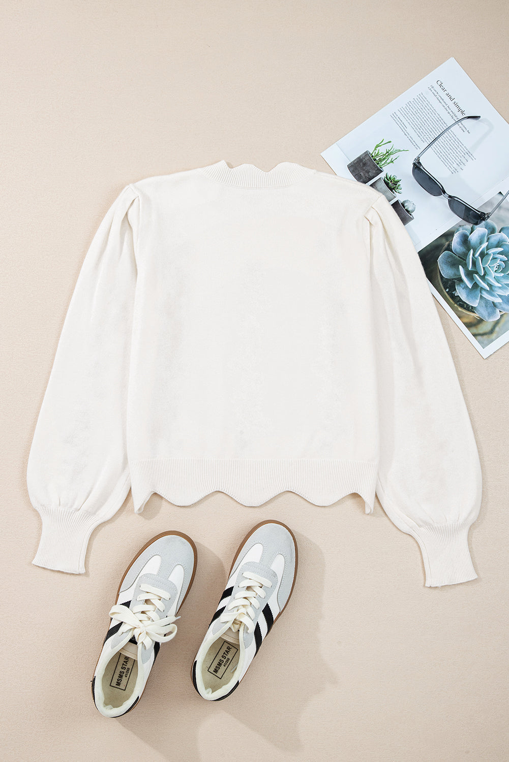 Floral Embroidered Scallop Hem Cropped Knit Top