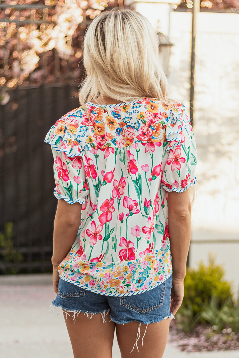 Striped Detail Floral-Print Detail Split Neck Short-Sleeved Blouse