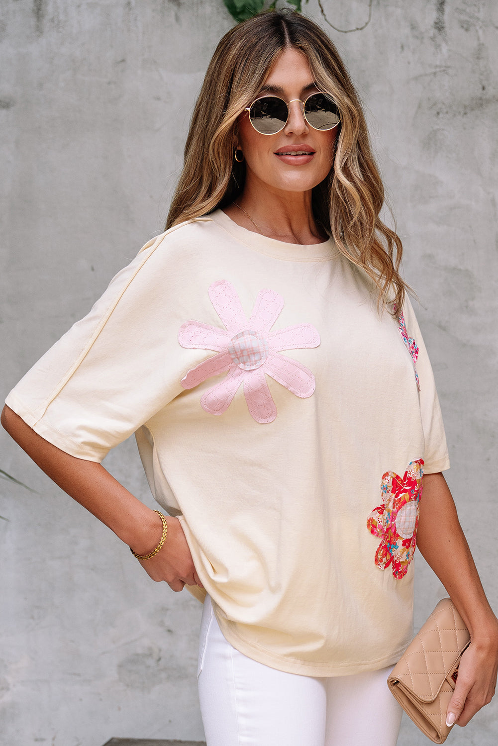 Exposed Flower Patched Stitching Trim Crew-Neck Loose Tee Style