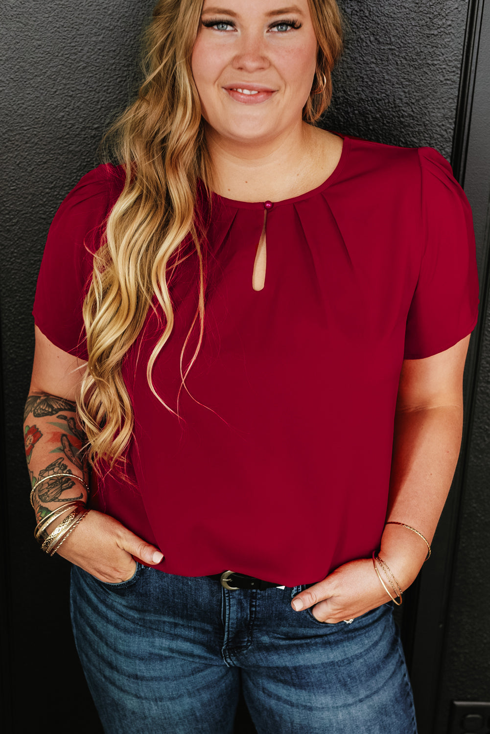 Women's T Shirt Featuring Pleat-Detail Crew Neck Plus Size