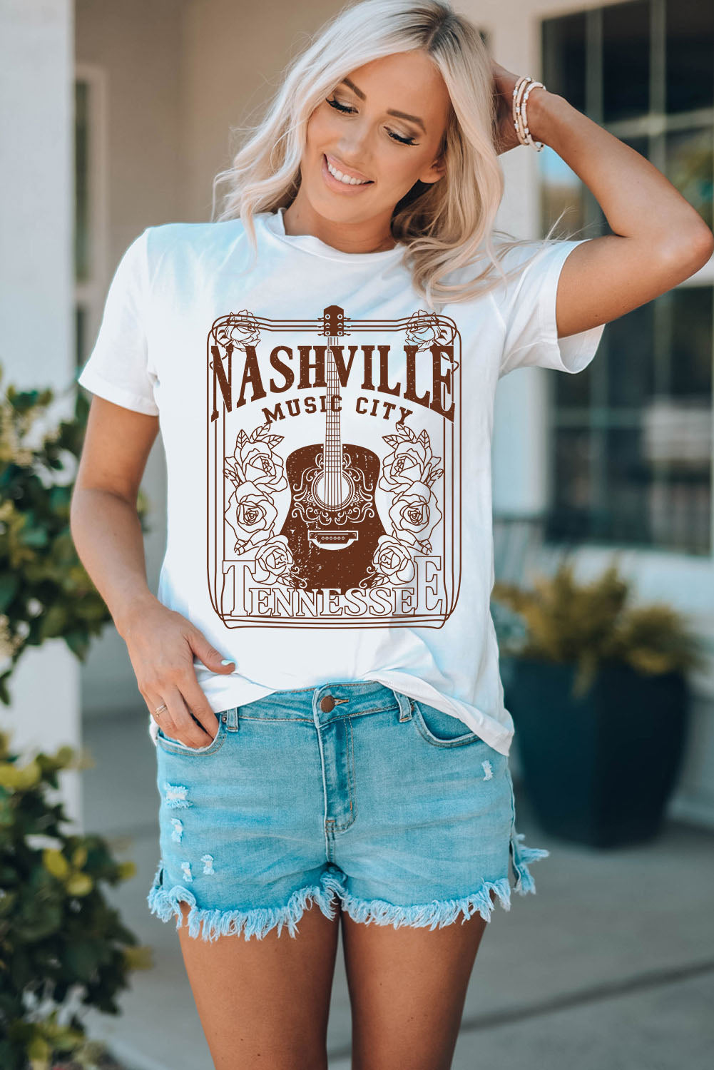 Women's NASHVILLE MUSIC CITY Graphic-Print Crew Neck Tee