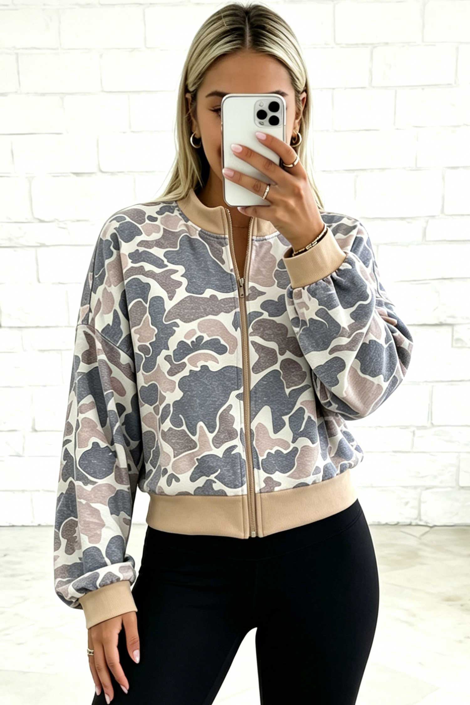 Camouflage Trim Print Colorblock Zip Bomber Sweatshirt in Multicolour