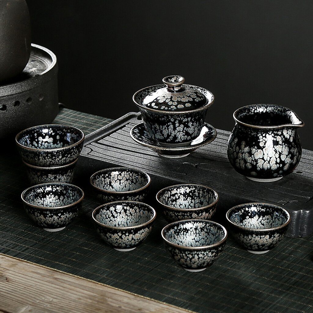 The Complete Guide to Jian Ware Shapes — Bowl Forms, Sizes, and Their Influence on Tea Experience