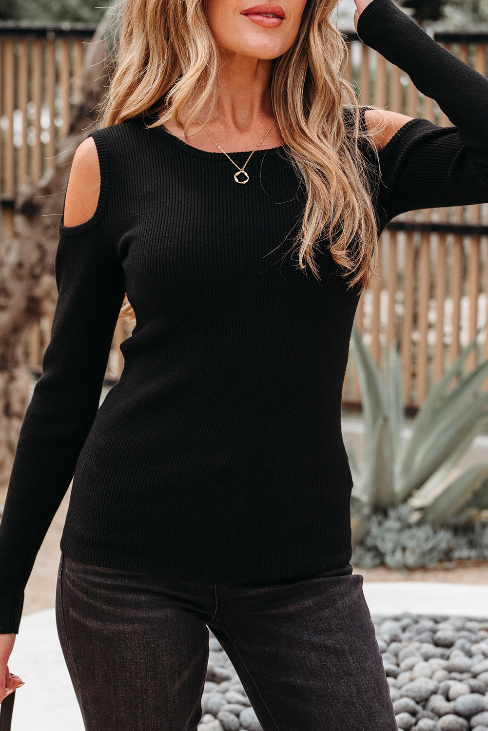 Rib-Knit Knit Cold Shoulder Knit Top in Black