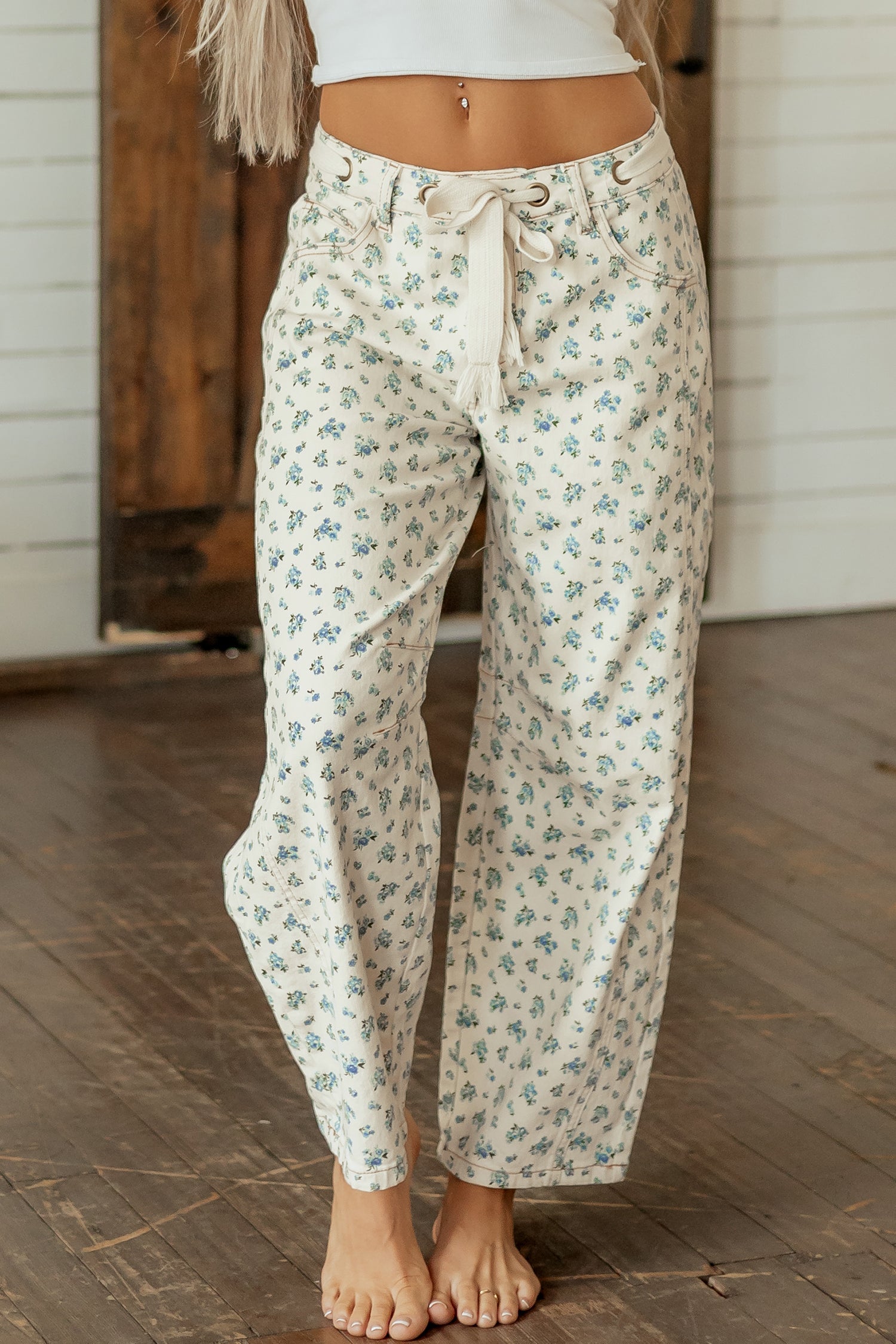Grommet Knot Waist Floral Barrel Leg Jeans in Beige
