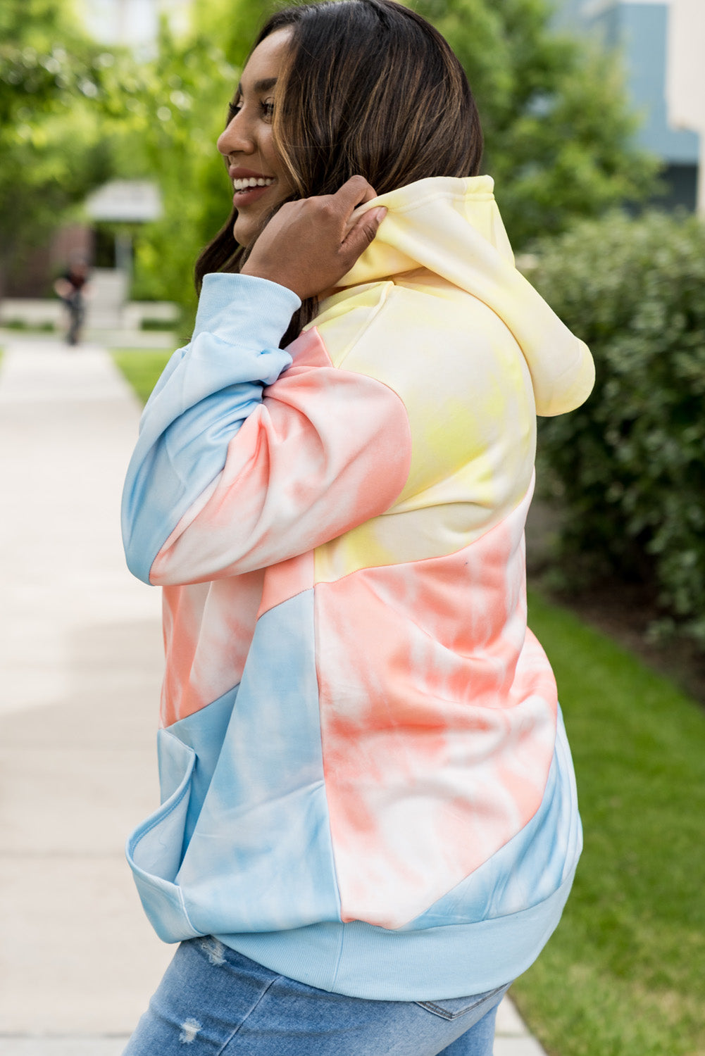 Sweat à Capuche Colorblock avec Poche Kangourou Grande Taille