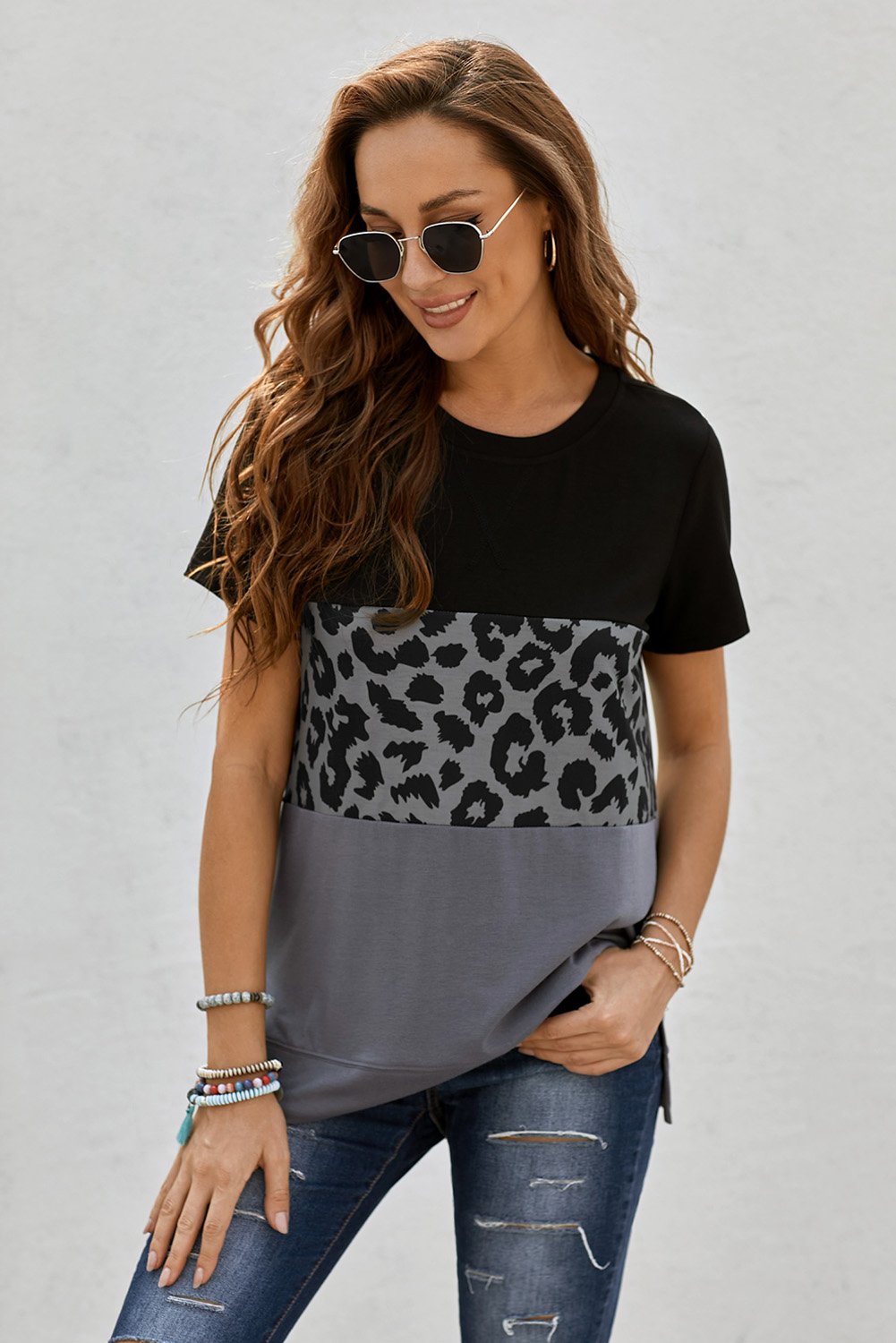 Women's T-shirt Featuring Color-Block Short-Sleeve Black Gray Leopard-Print Print