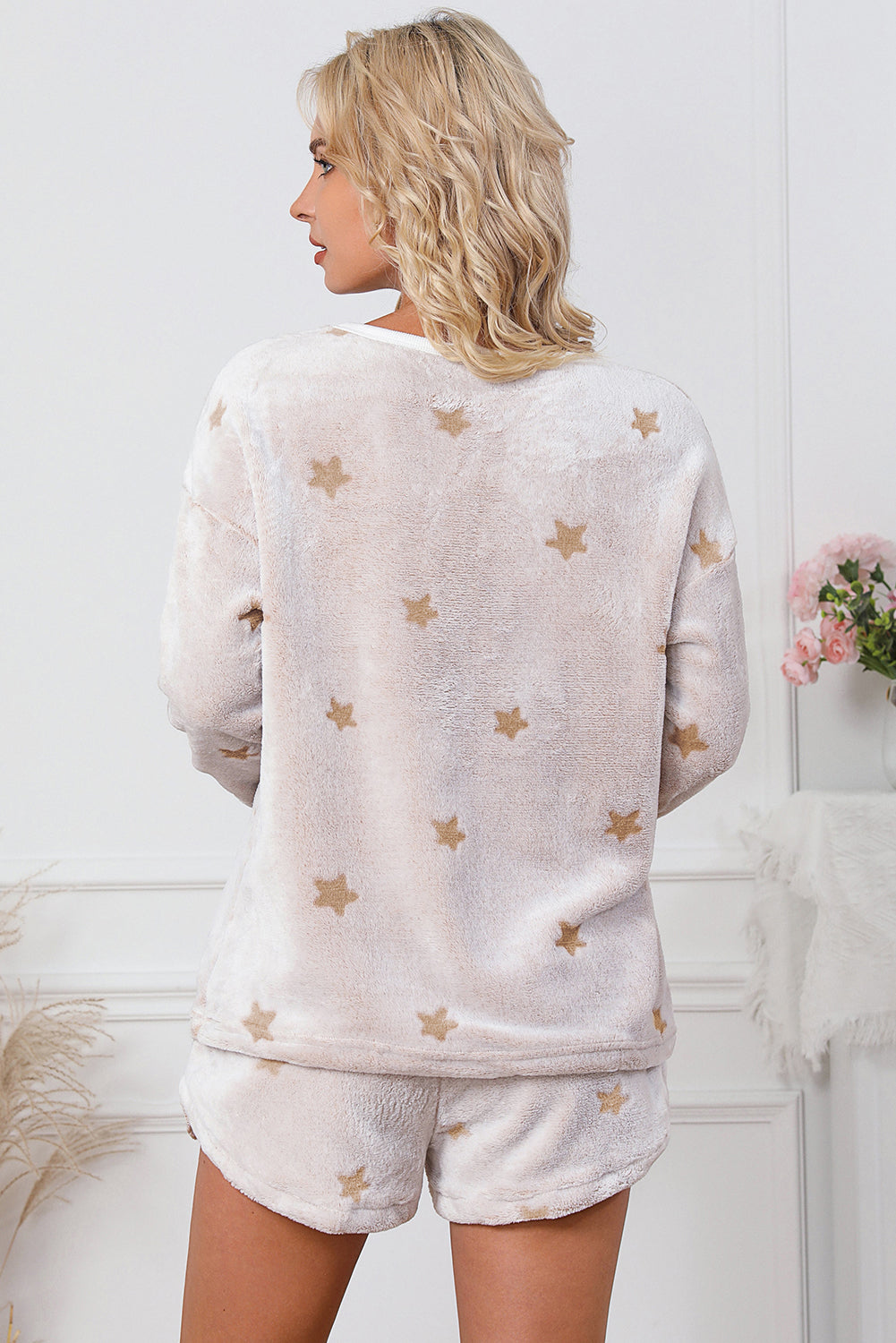 Star Pattern Plush Pattern Long-Sleeved Pullover and Shorts Lounge Set