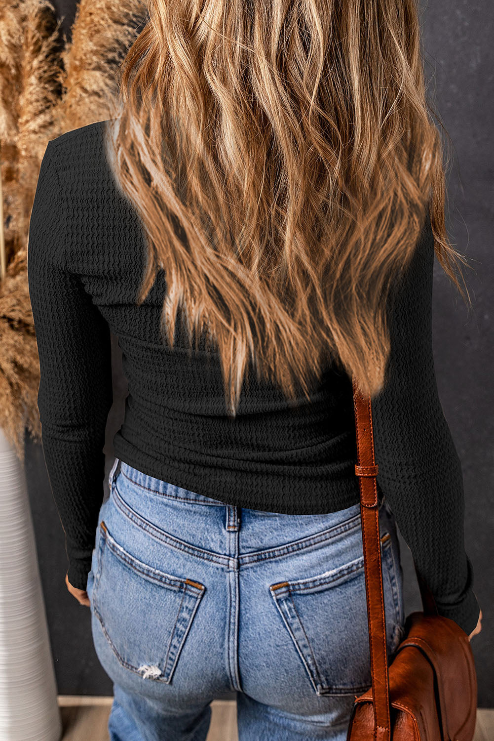 Twist Front Textured Front V-Neck Long-Sleeved Slim Solid Top in Black