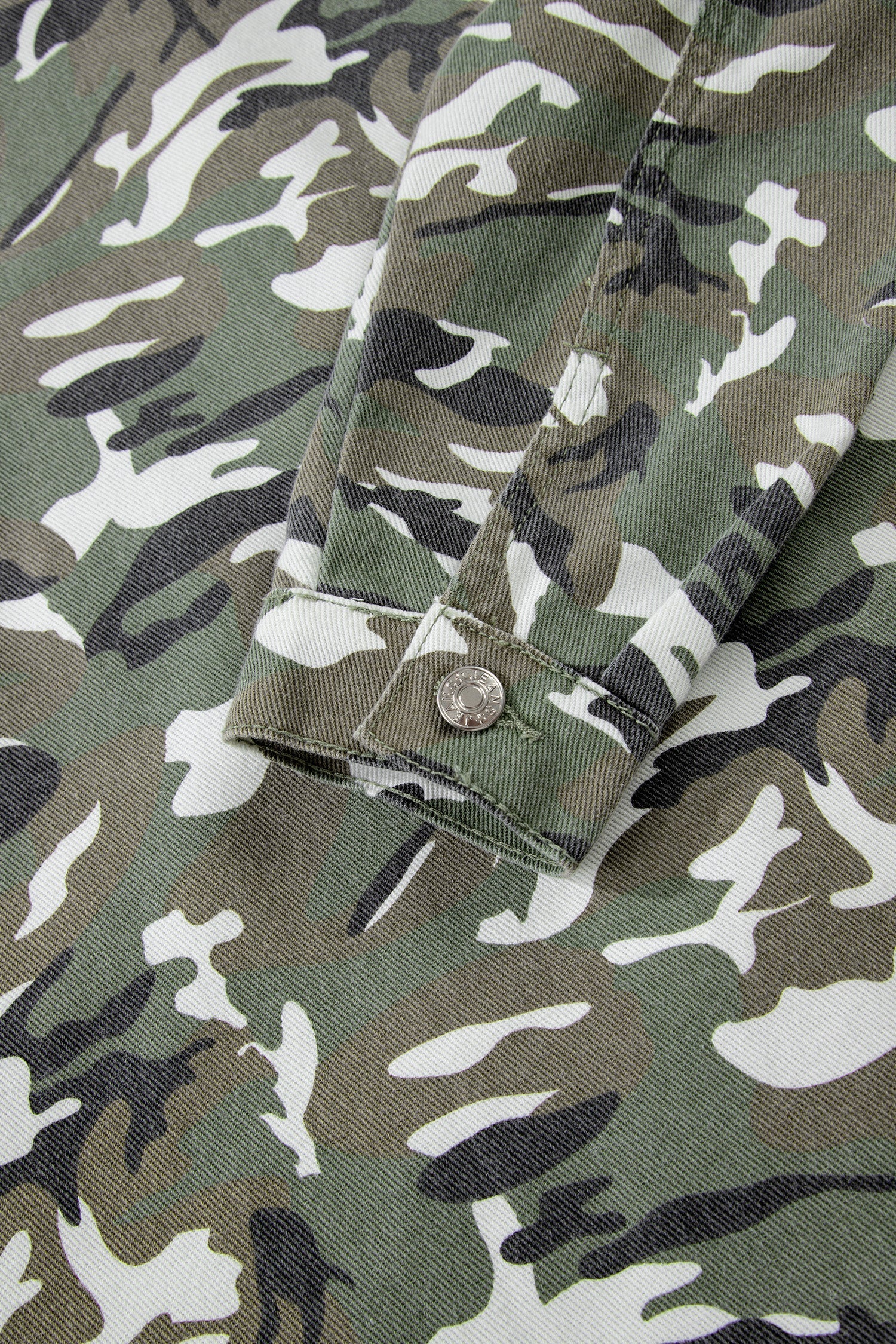 Camo Chest Pockets Loose Jean Jacket in Green