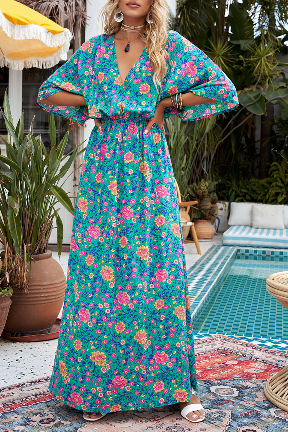 Robe longue florale style Boho vert à col en V profond