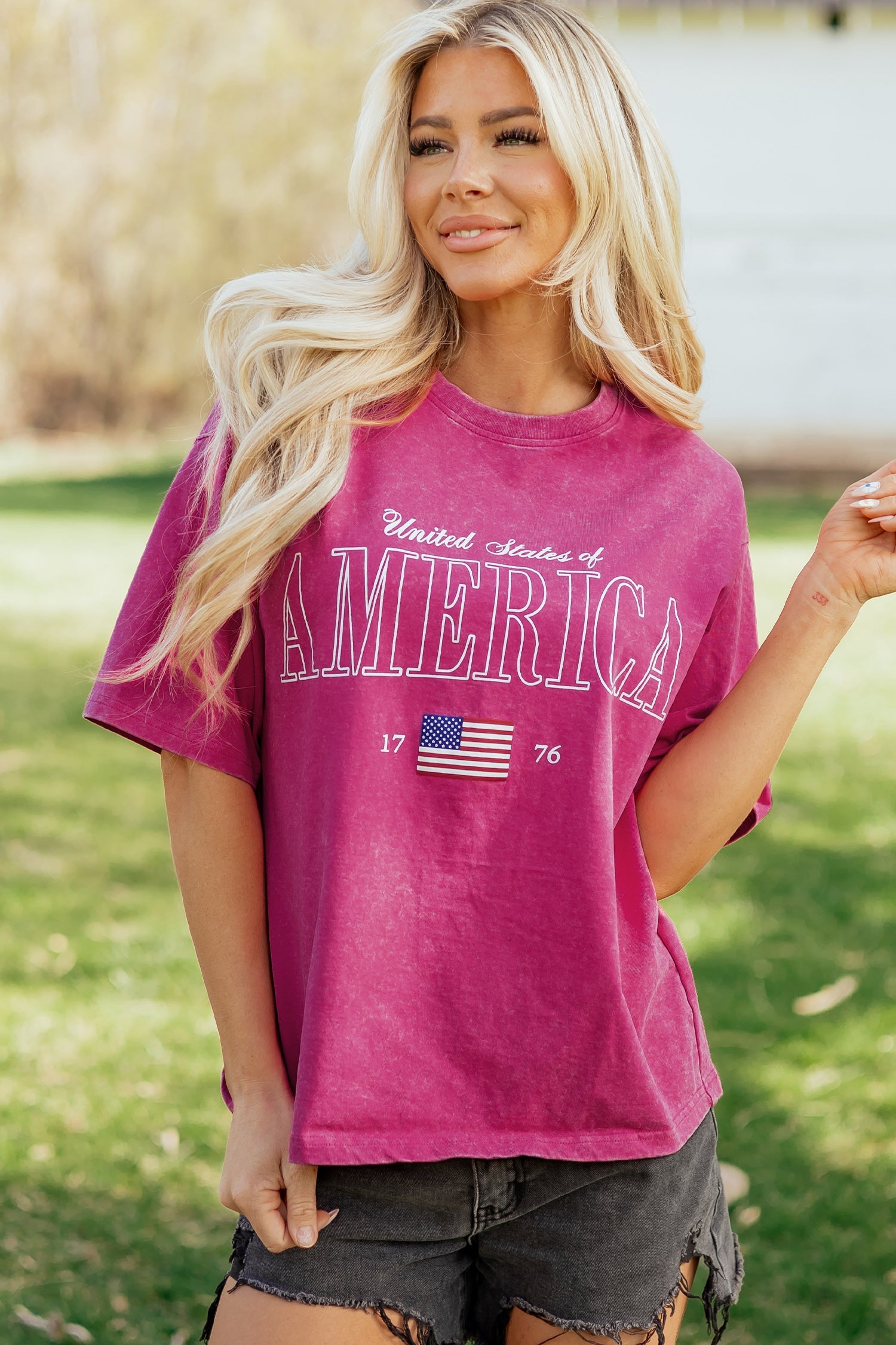 AMERICA Mineral 1776 Graphic Wash Cotton Tee in Rose Red