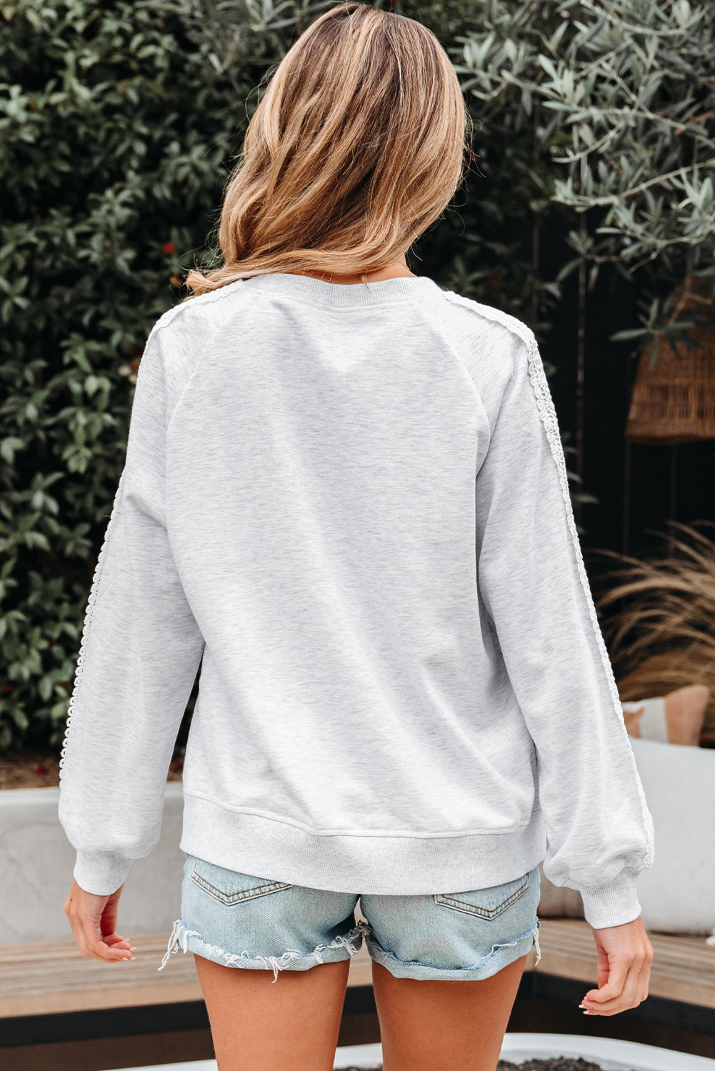 Lace Sleeve Patchwork Raglan Crew-Neck Sweatshirt