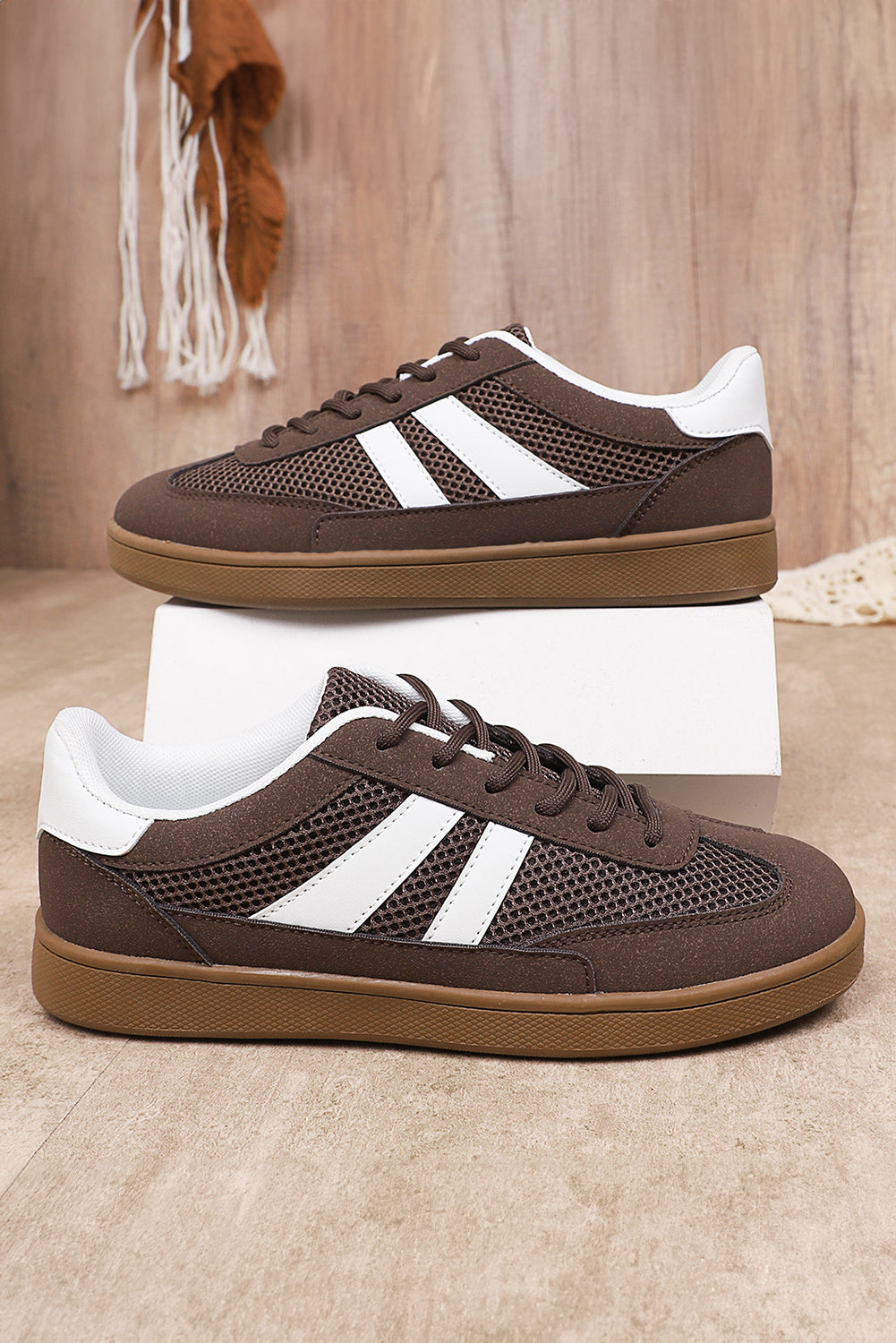 Mesh PU Breathable PU Leather Patchwork Lace-up Shoes