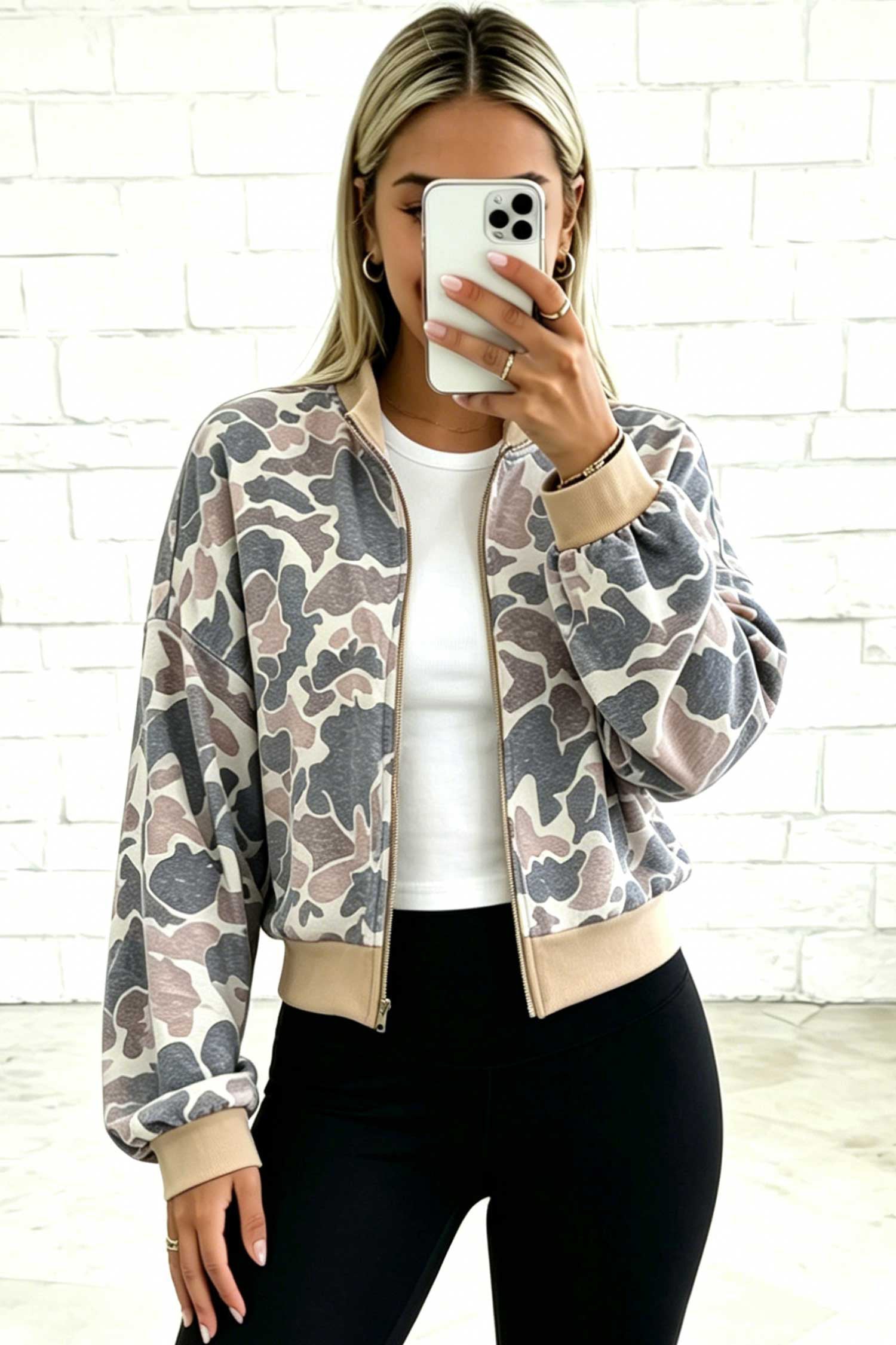 Camouflage Trim Print Colorblock Zip Bomber Sweatshirt in Multicolour