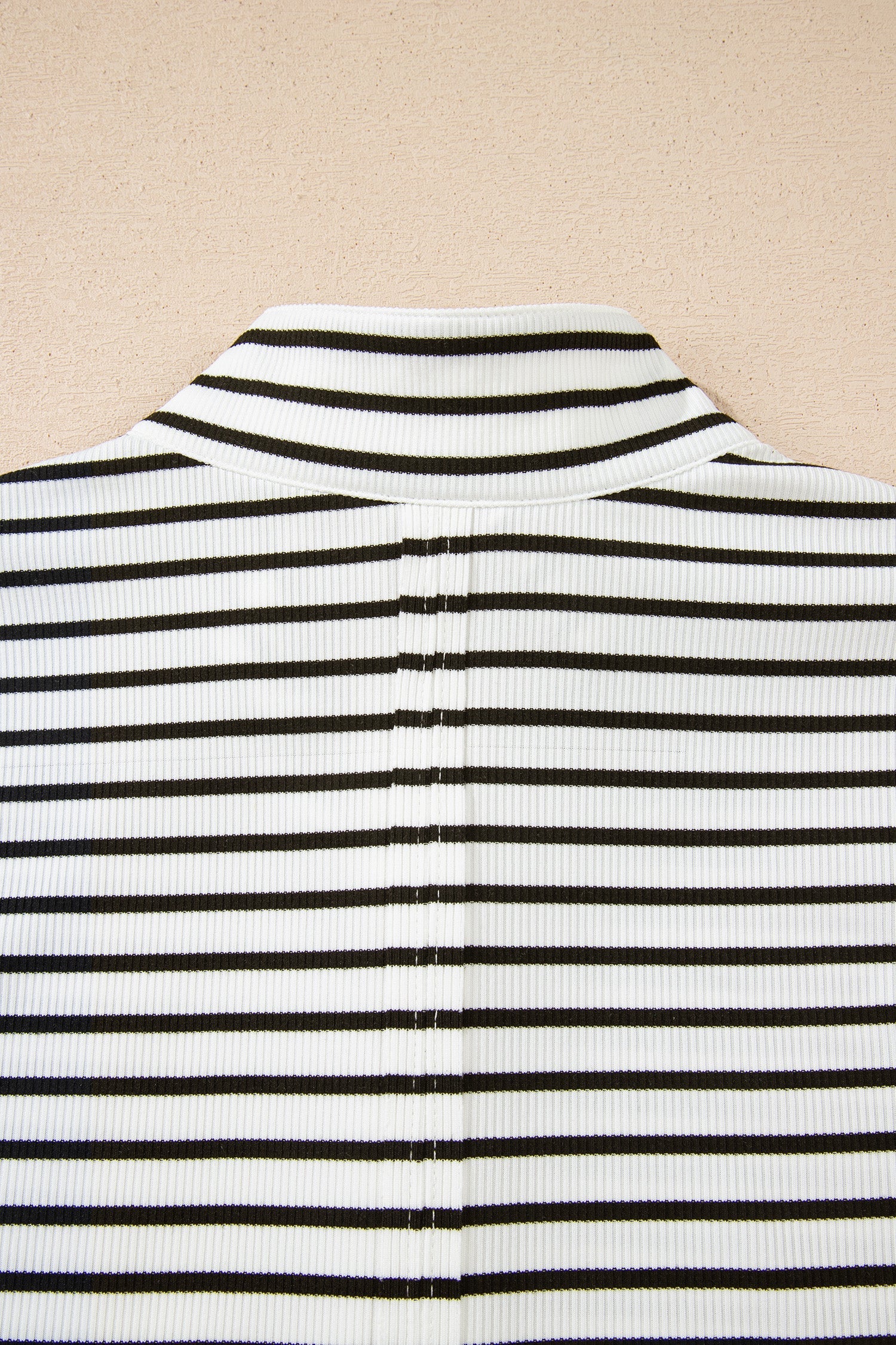 Black Stripe Rib-Knit Knit Long-Sleeved Slim Top in White