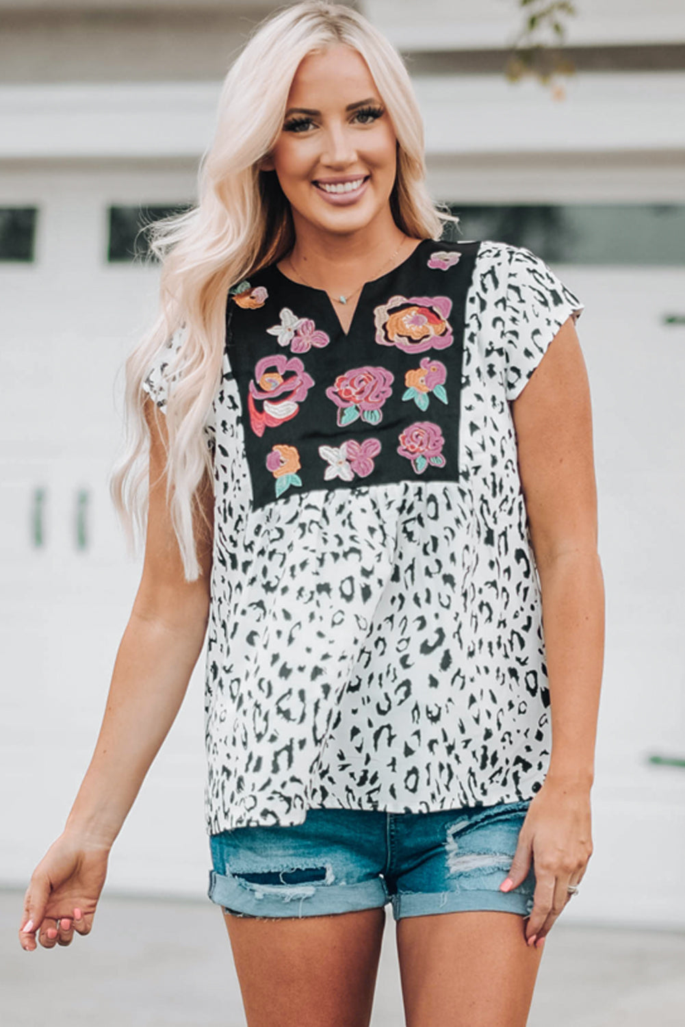 Women's Tops with Trend Wild Flower Embroidered Shift