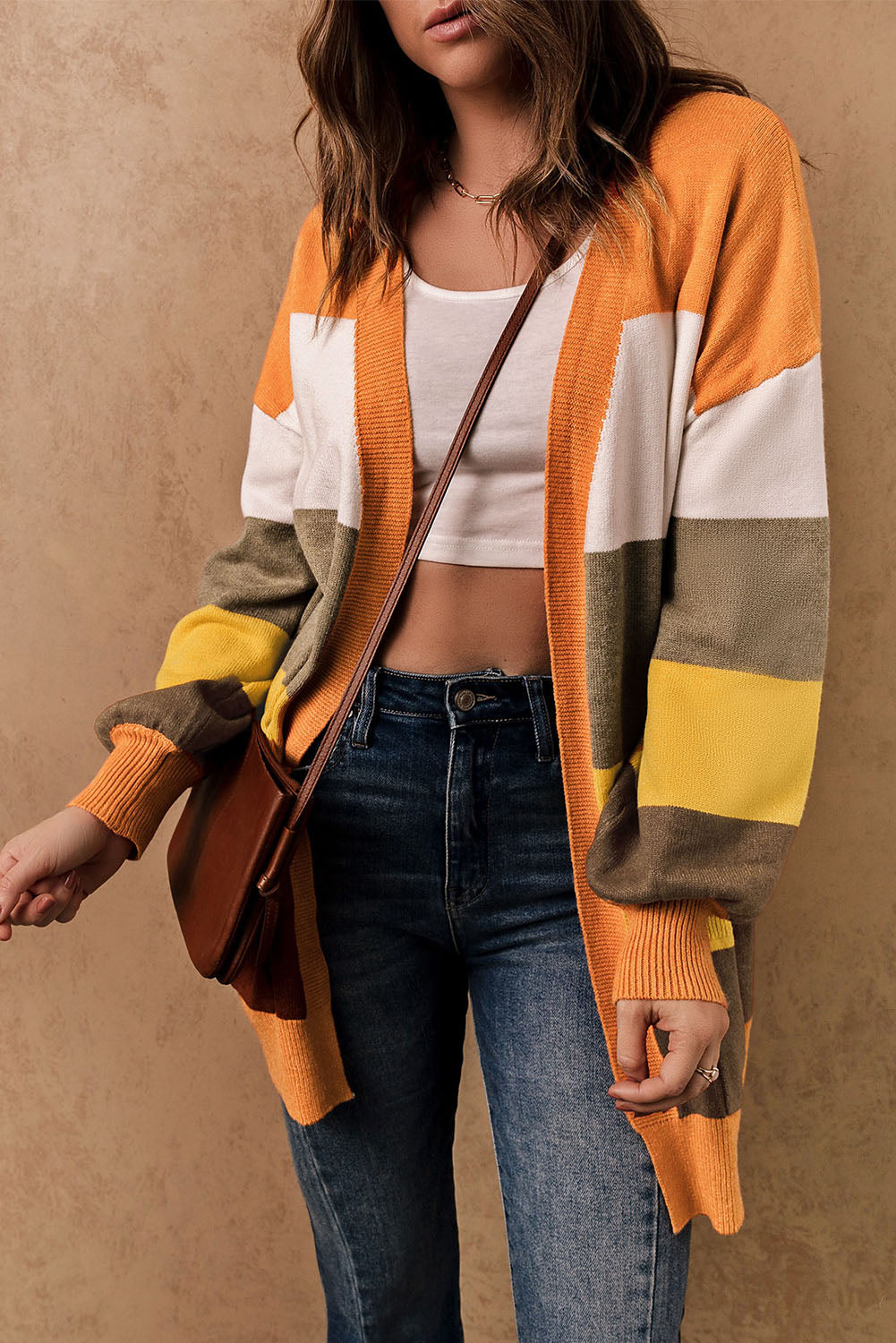 Cardigan color block ouvert avec poches sur le devant