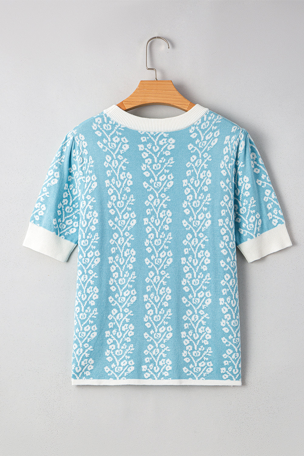 Contrast Floral Crewneck Short-Sleeved Knit Top