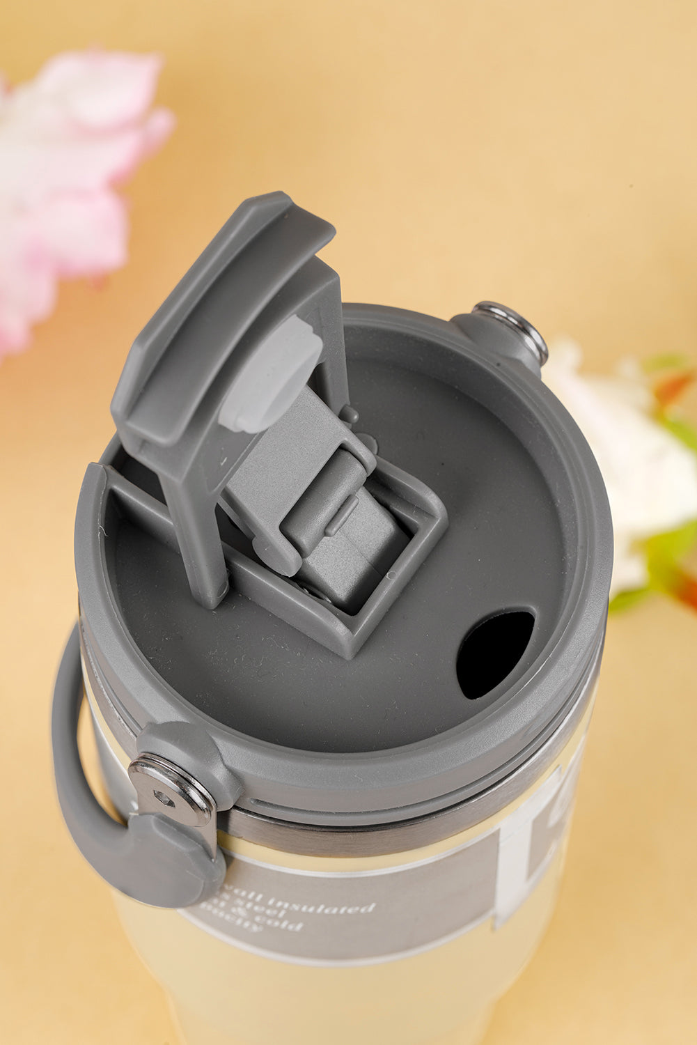 Insulated Vacuum Minimalist Vacuum Cup with Handle 30oz