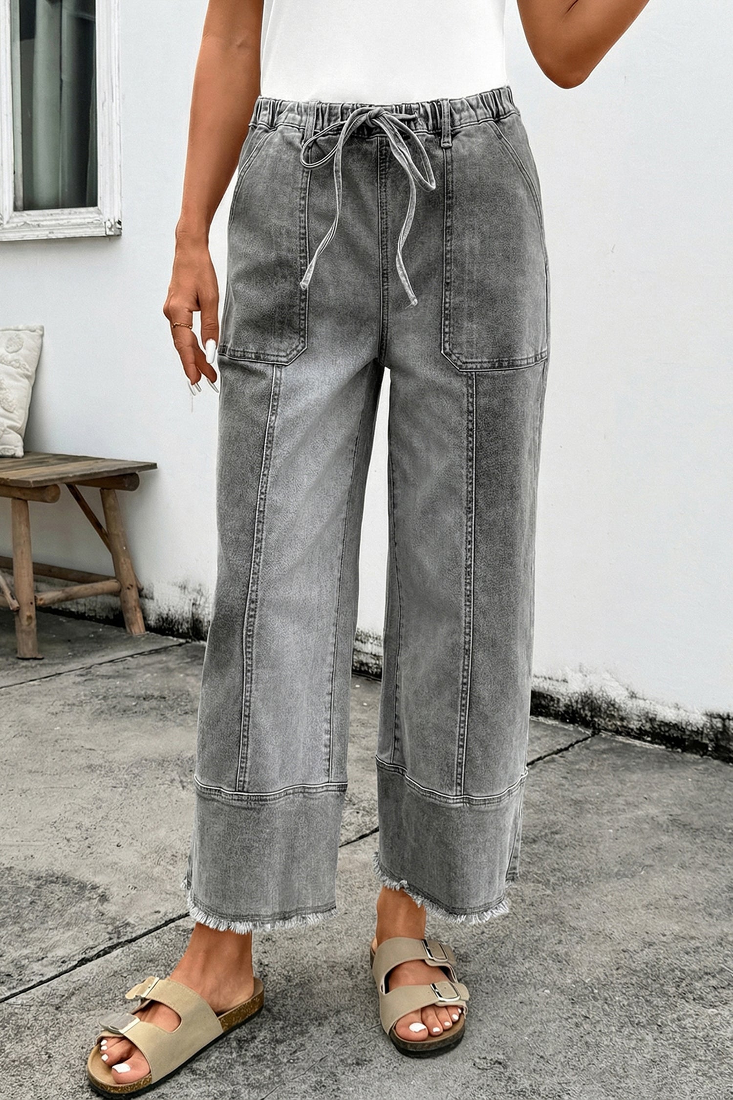 Detail Drawcord Seam Raw Hem Wide-Leg Denim Pants in Gray