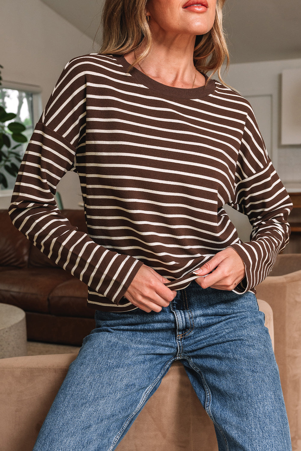 Cropped Stripe Rib-Knit Crew-Neck Long-Sleeved T Shirt in Brown