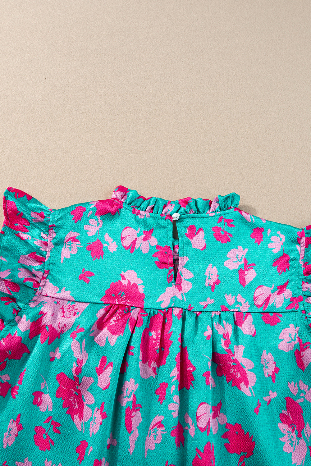 Women's Blouse Featuring Floral-Print Ruffle-Trimmed Flutter Sleeve Ruched