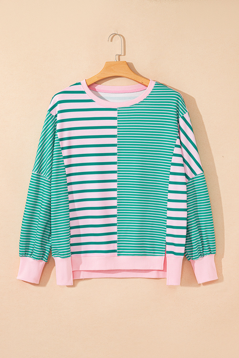 Colorblock Mix Pattern Patchwork Side Slit Baggy Sweatshirt