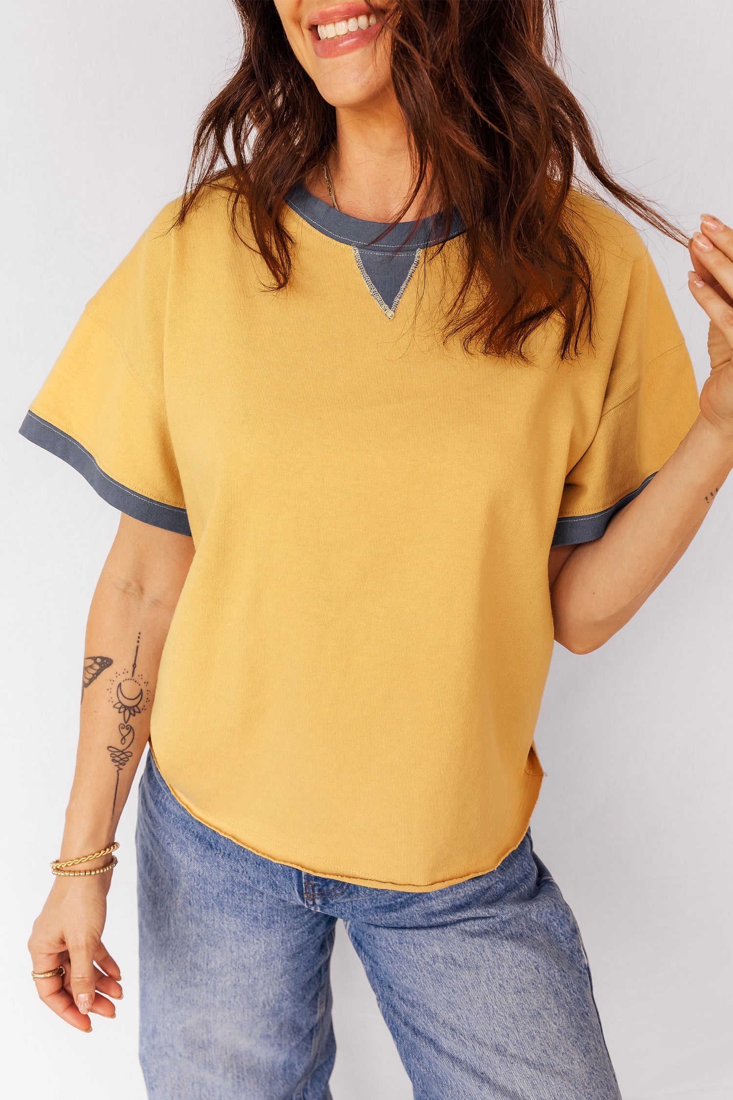 Contrast Trim Raw Hemline Short-Sleeved Loose Top